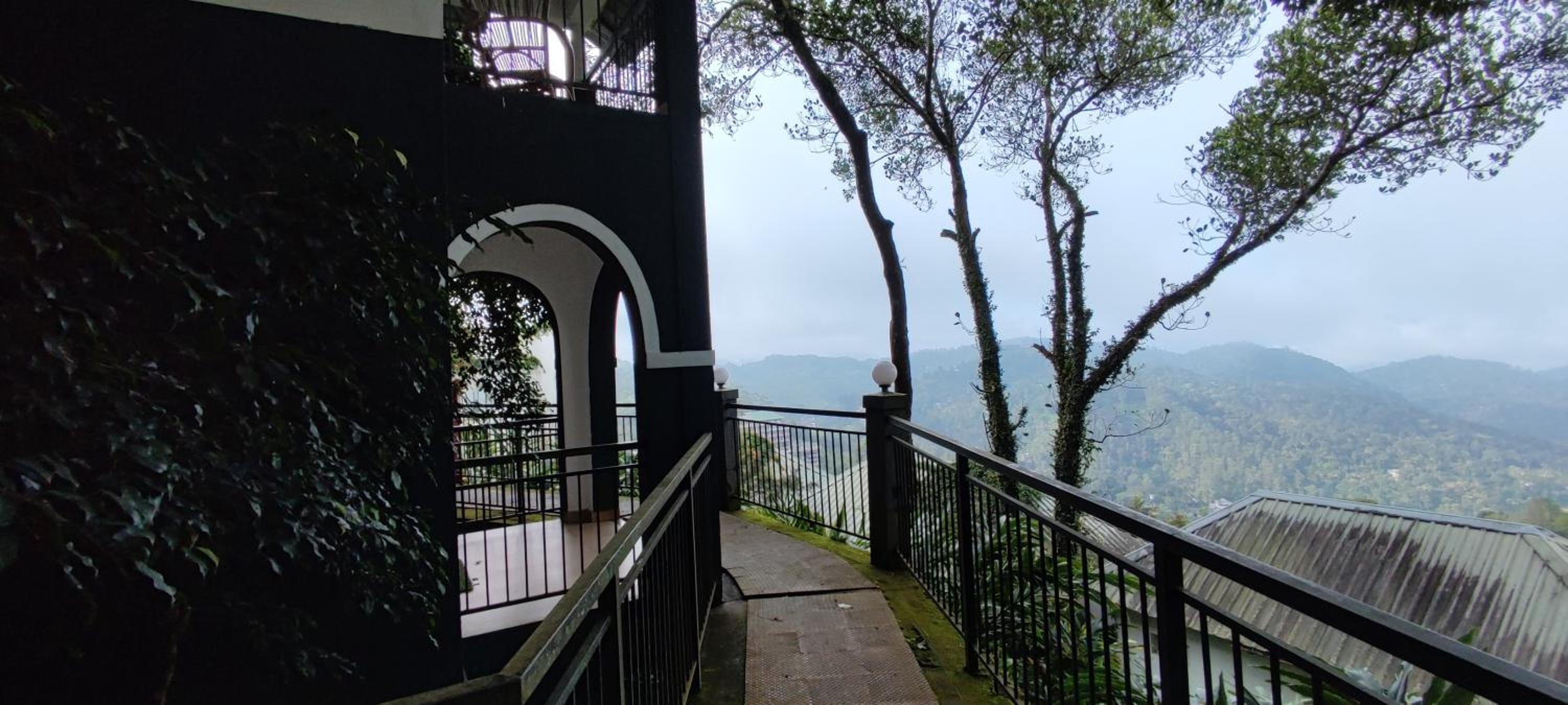 Munnar Tea Hills Resort - MTHR