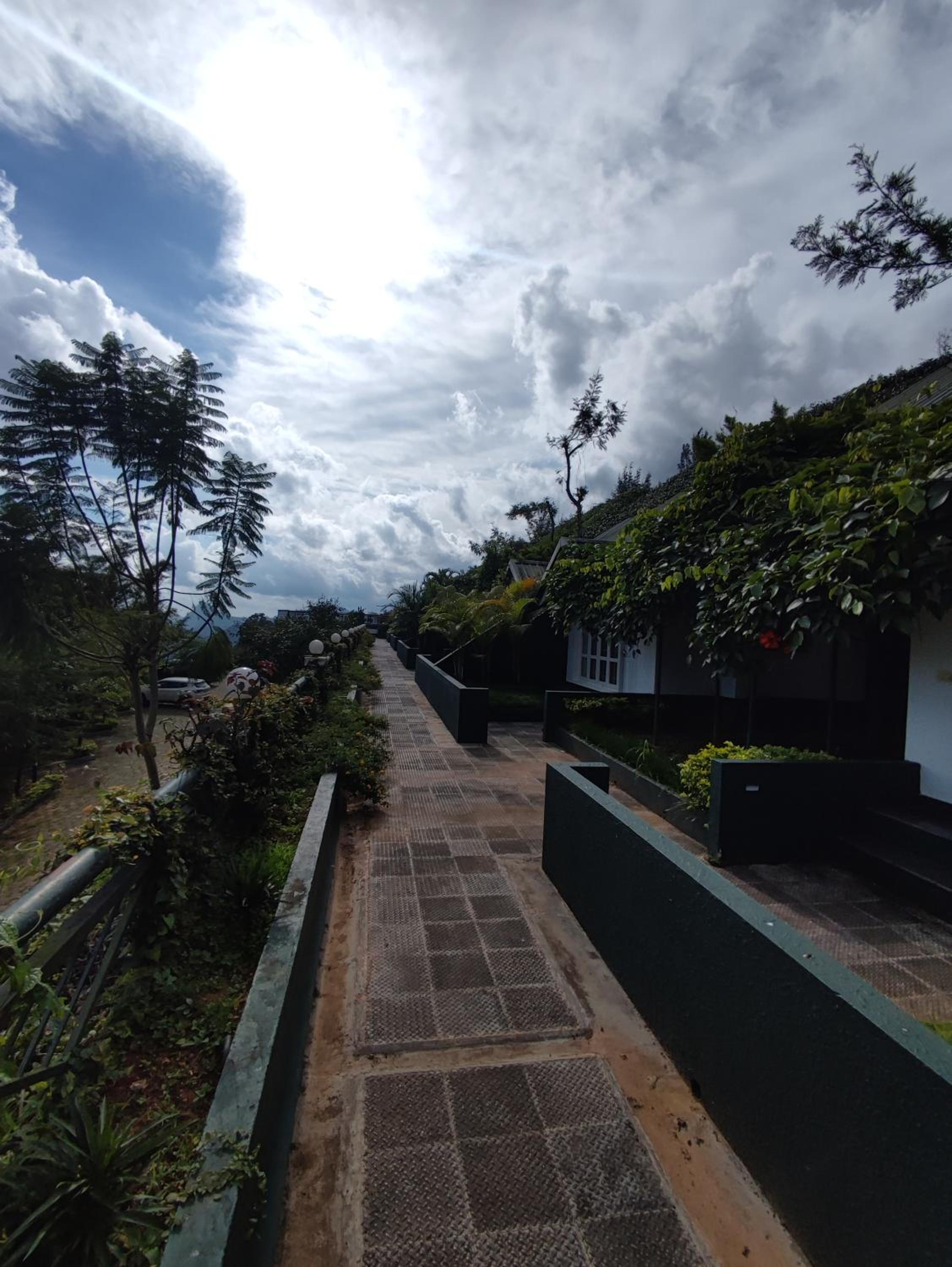 Munnar Tea Hills Resort - MTHR