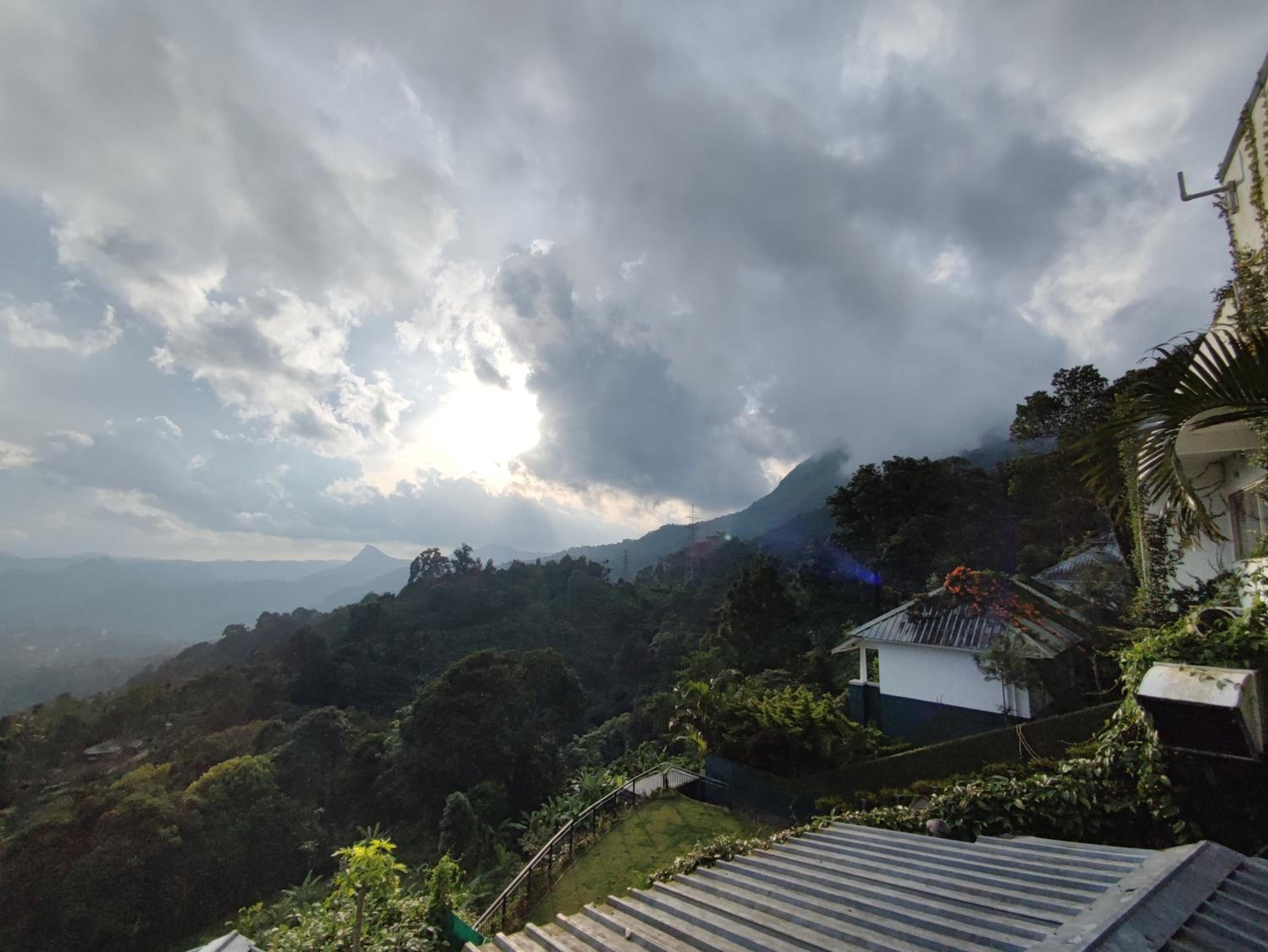 Munnar Tea Hills Resort - MTHR