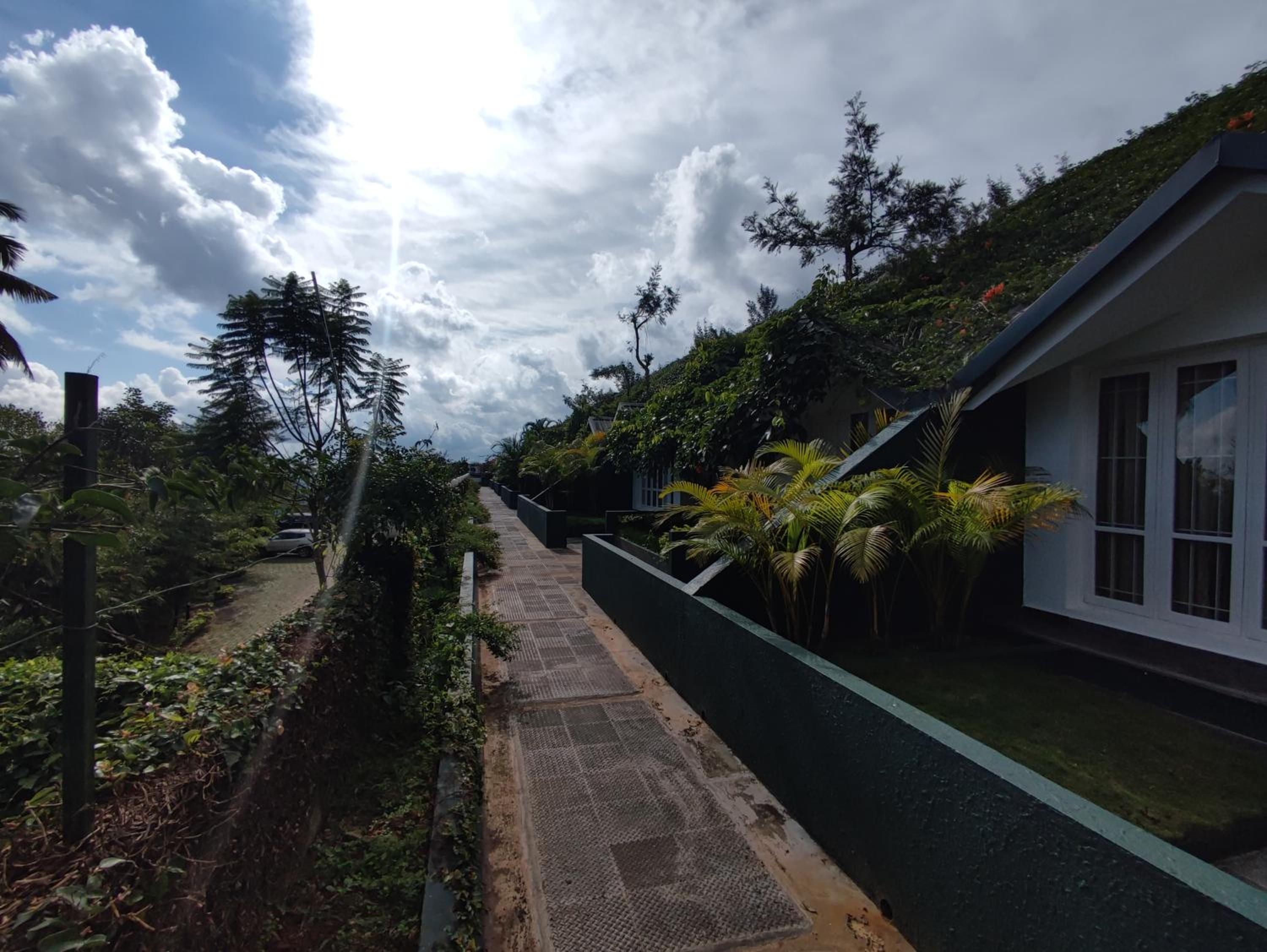 Munnar Tea Hills Resort - MTHR