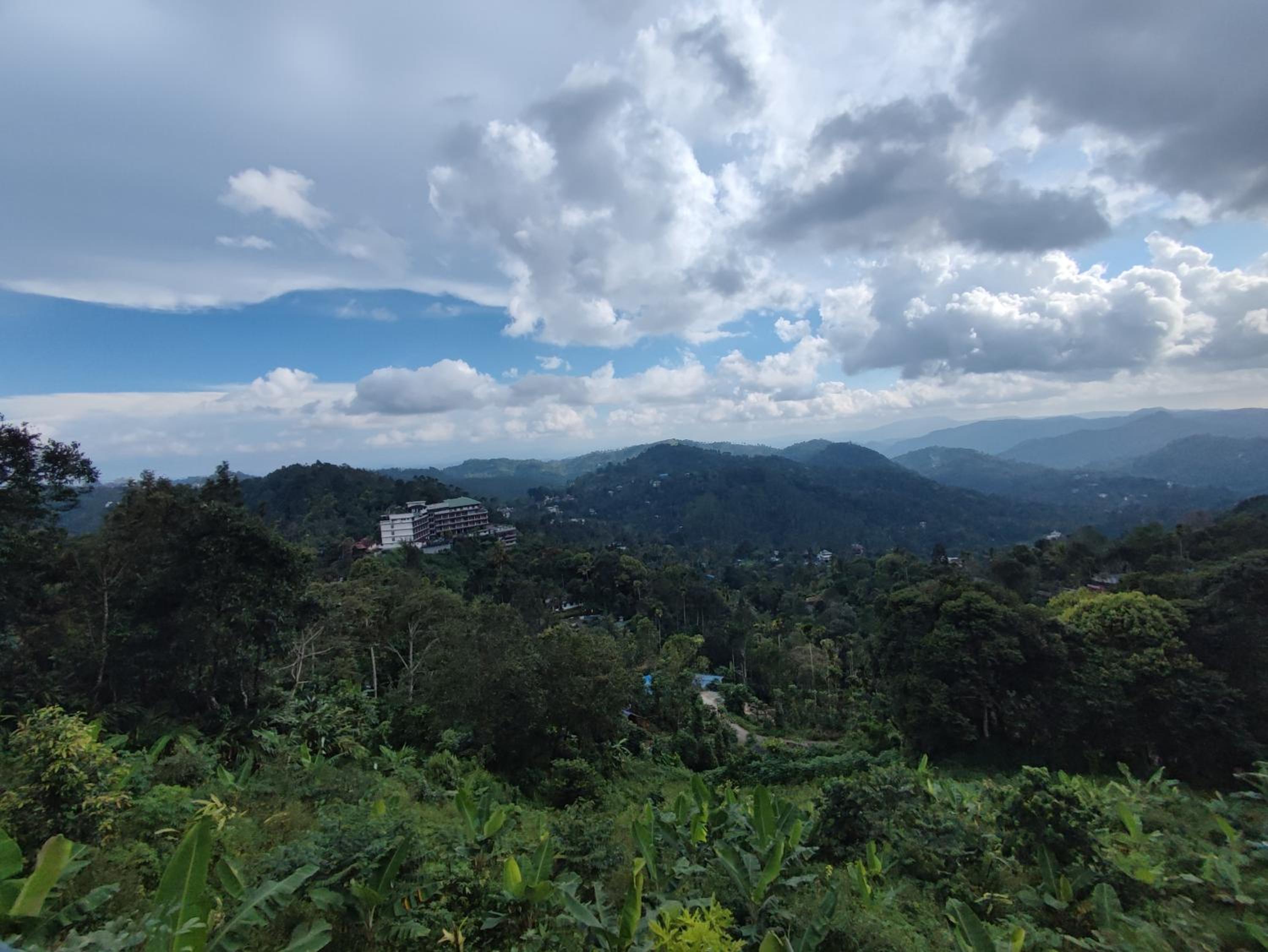 Munnar Tea Hills Resort - MTHR