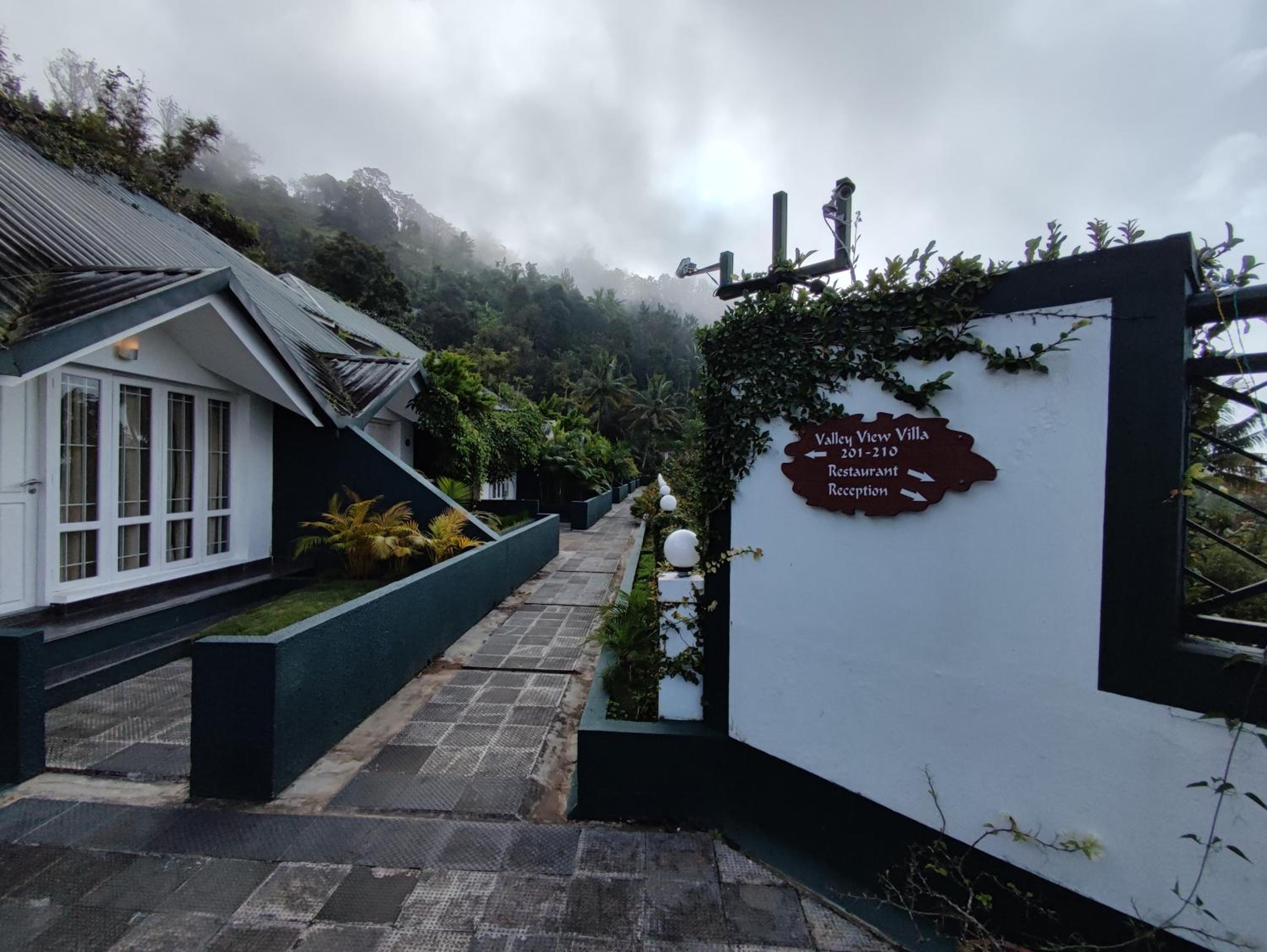 Munnar Tea Hills Resort - MTHR