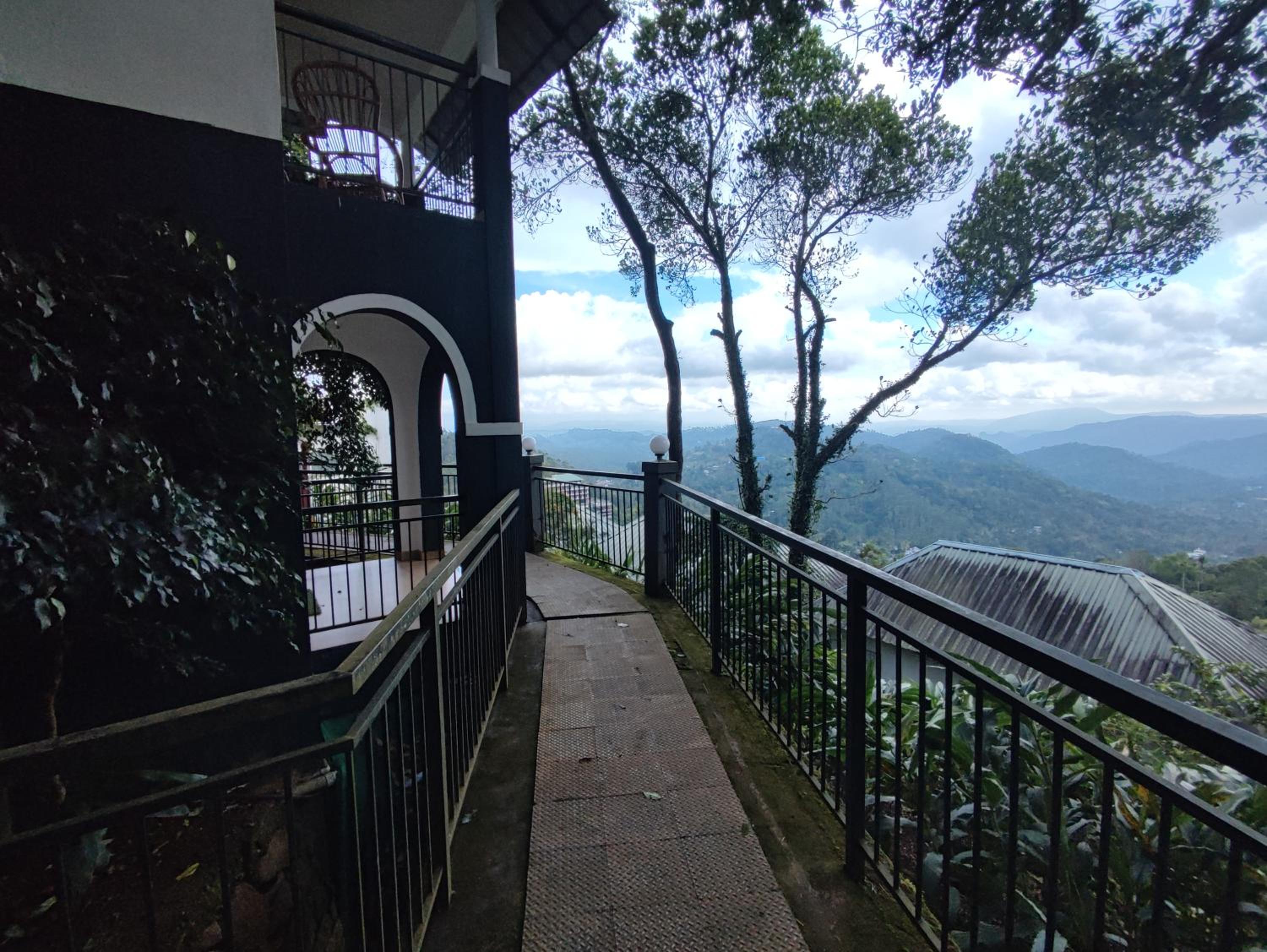 Munnar Tea Hills Resort - MTHR