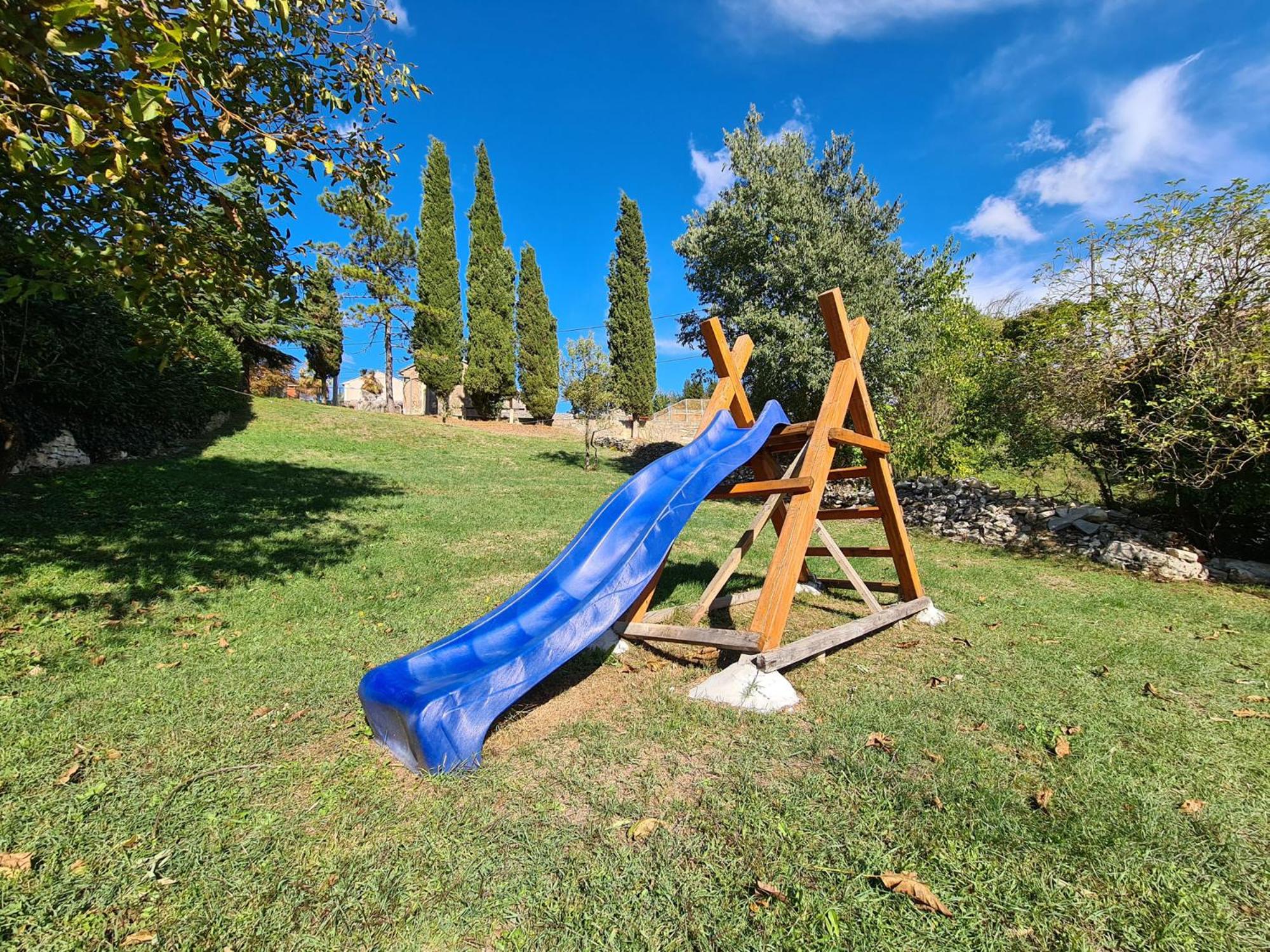 Photo 53