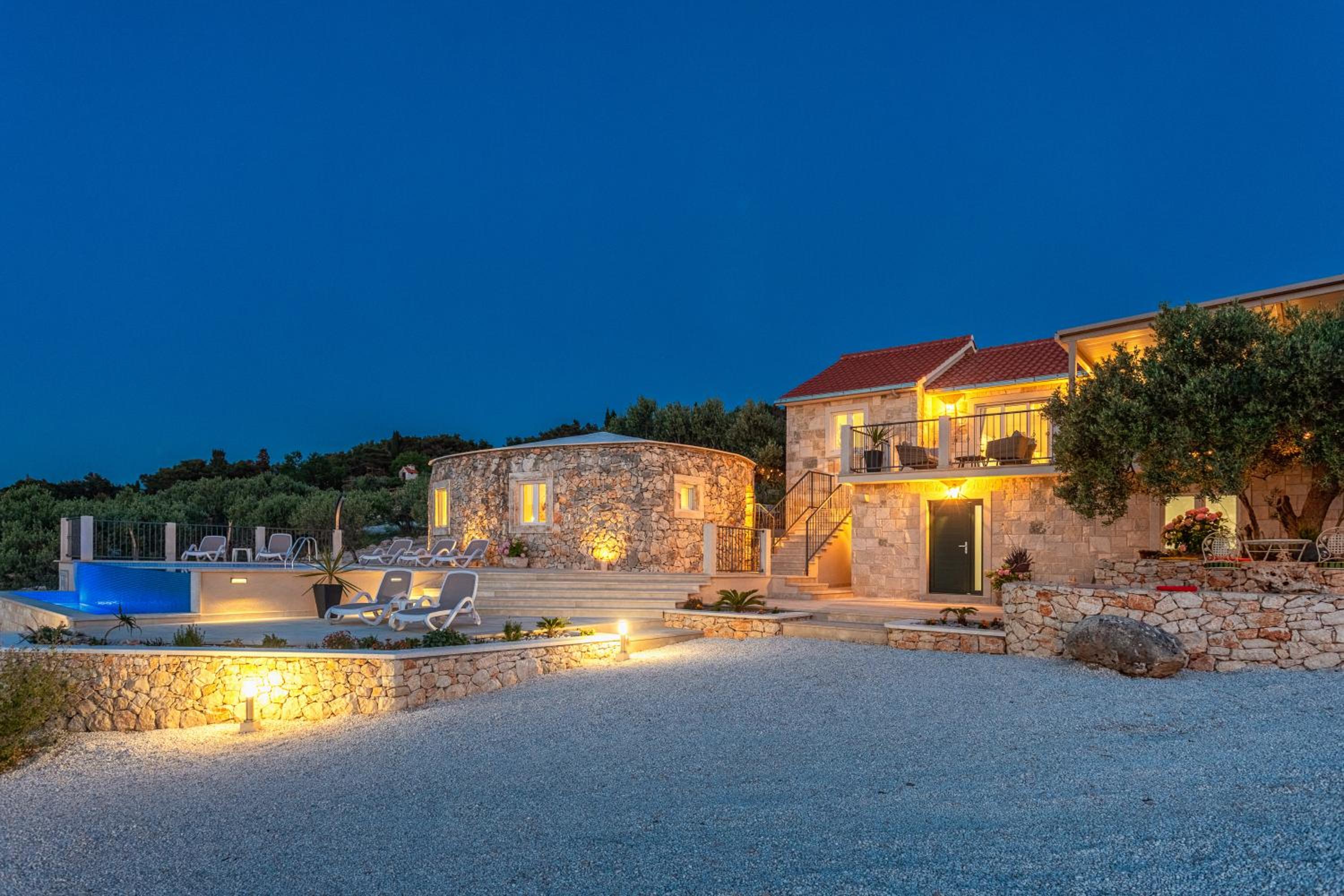 Villa Lukrecija Stonehouse view 2