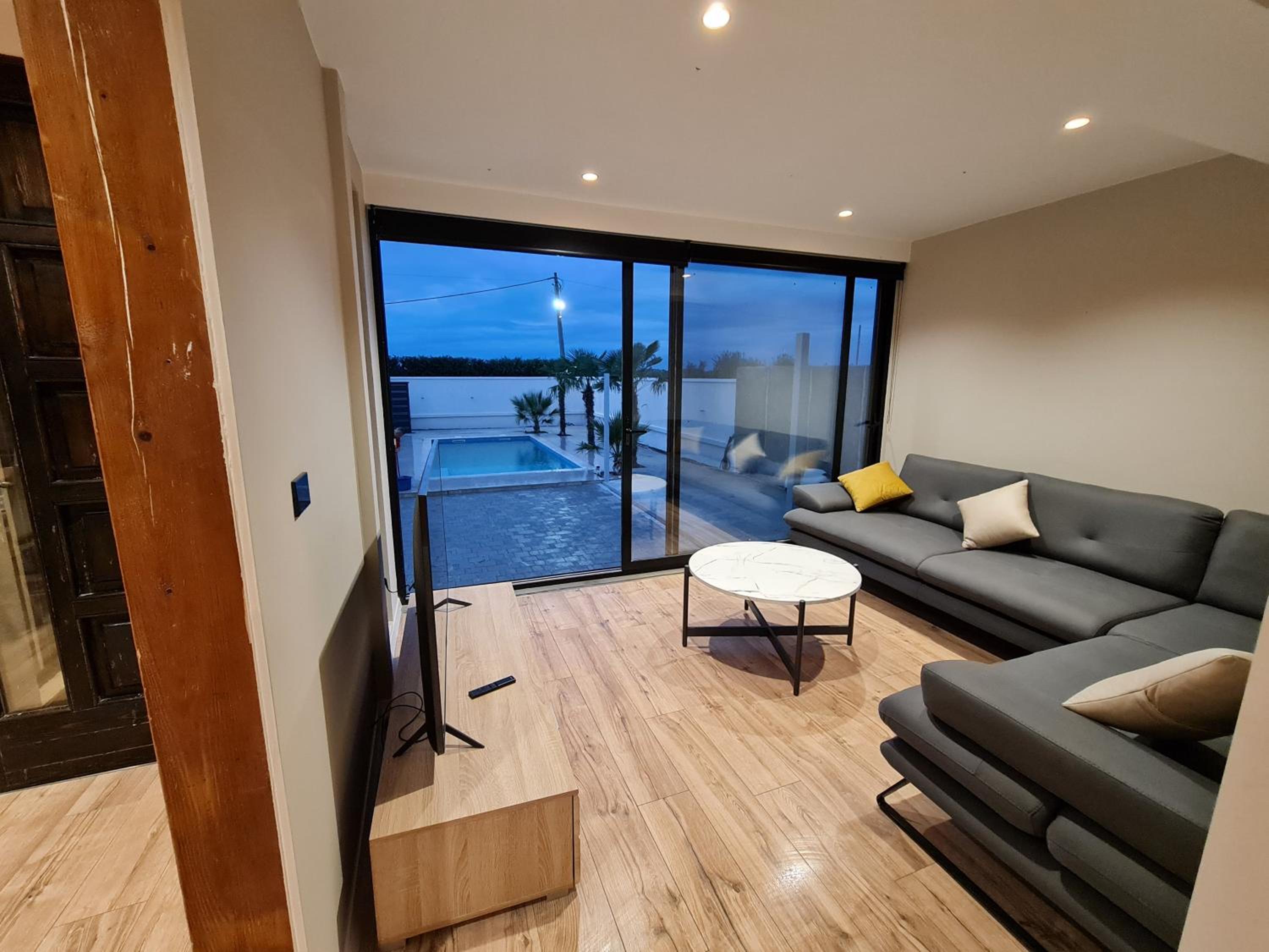 Isea Wood Villa