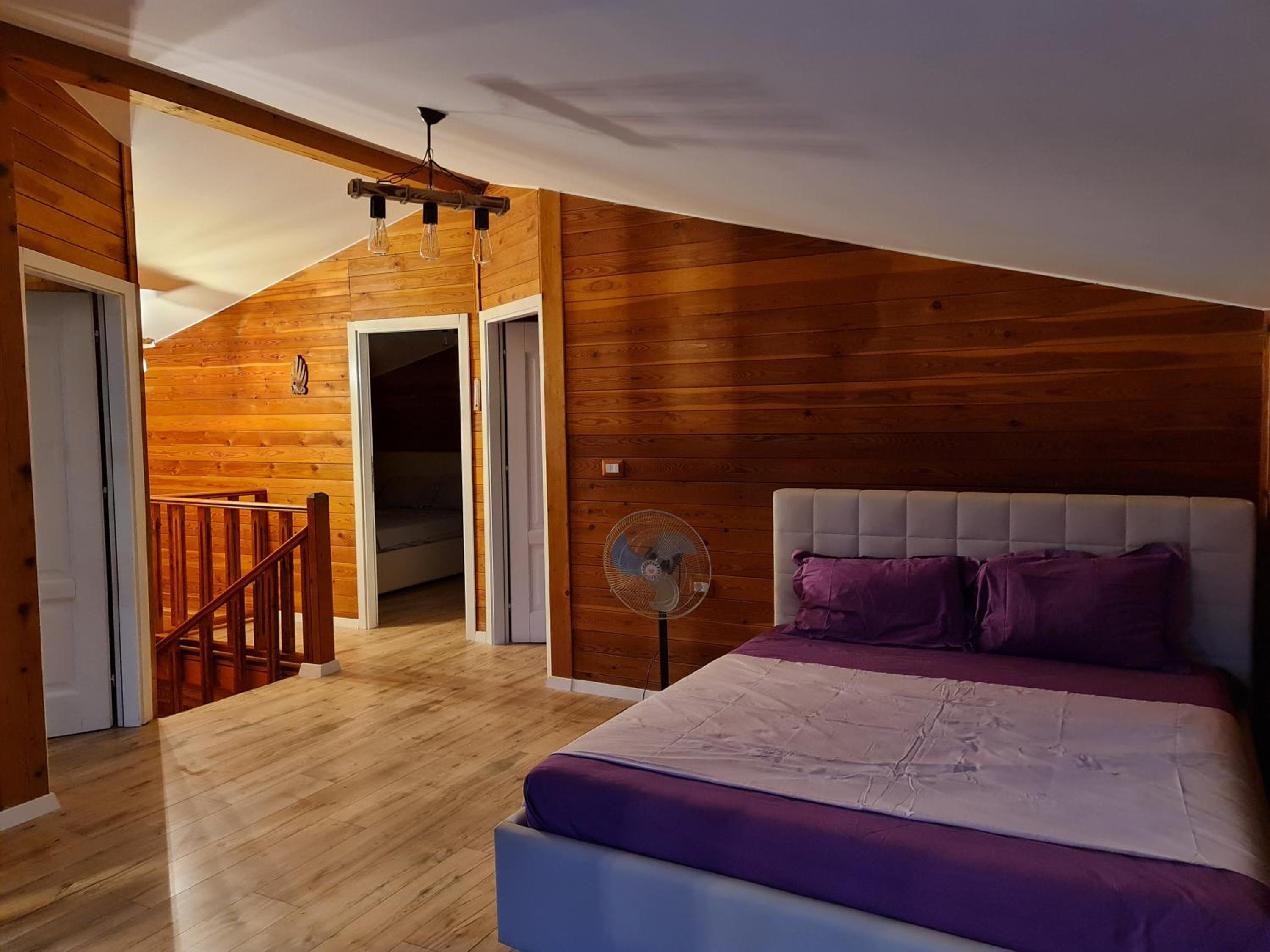 Isea Wood Villa