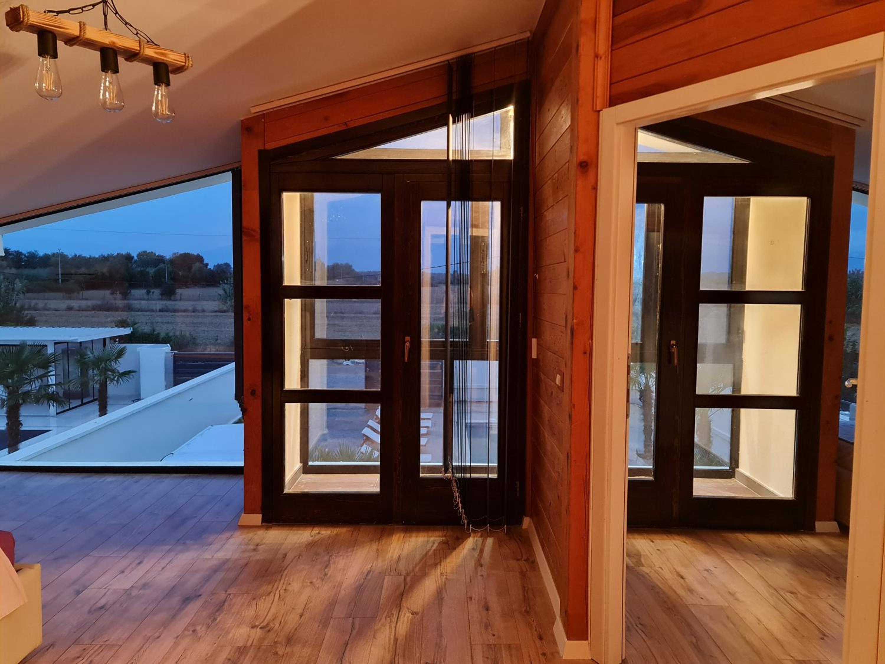 Isea Wood Villa