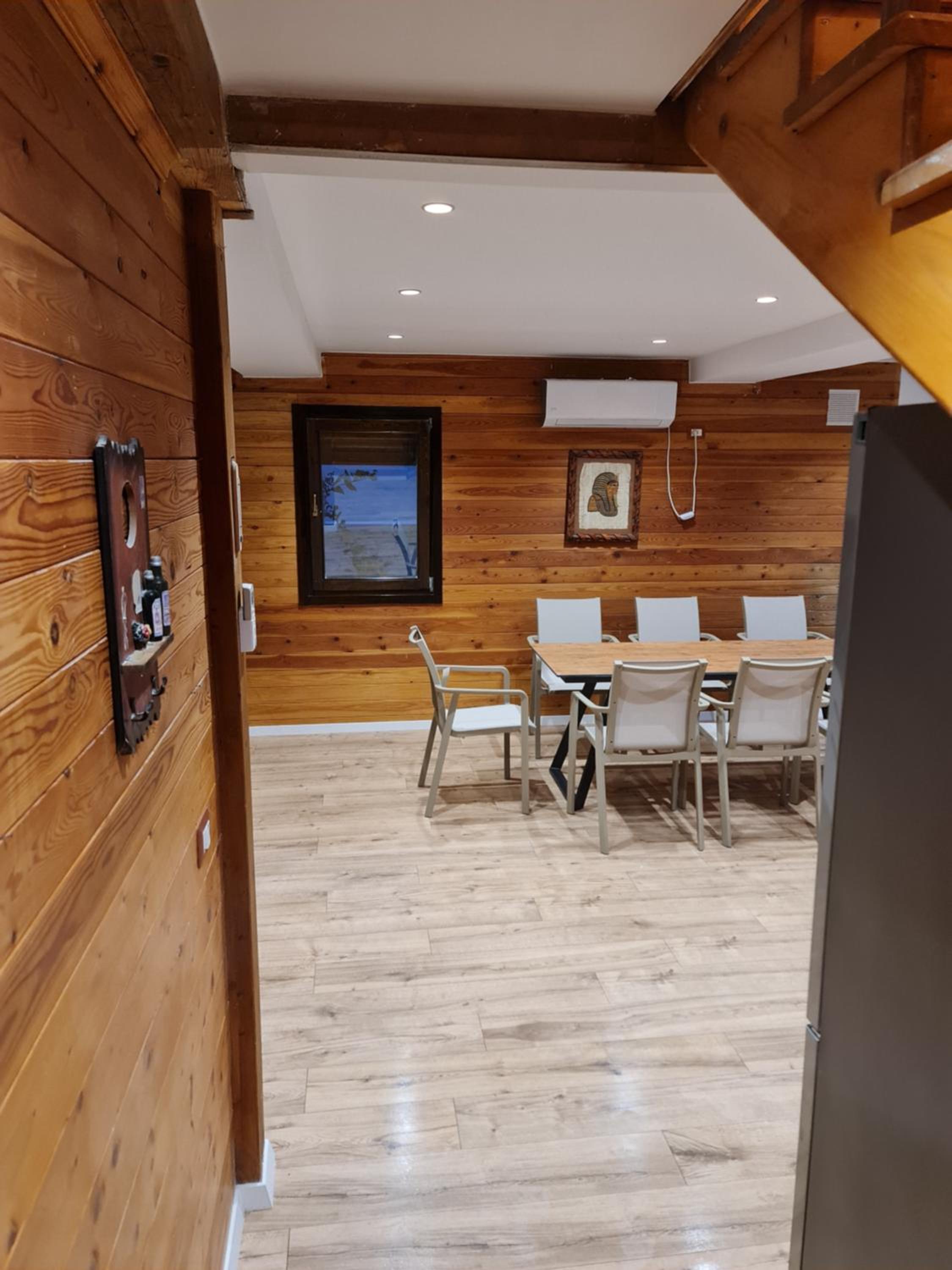 Isea Wood Villa