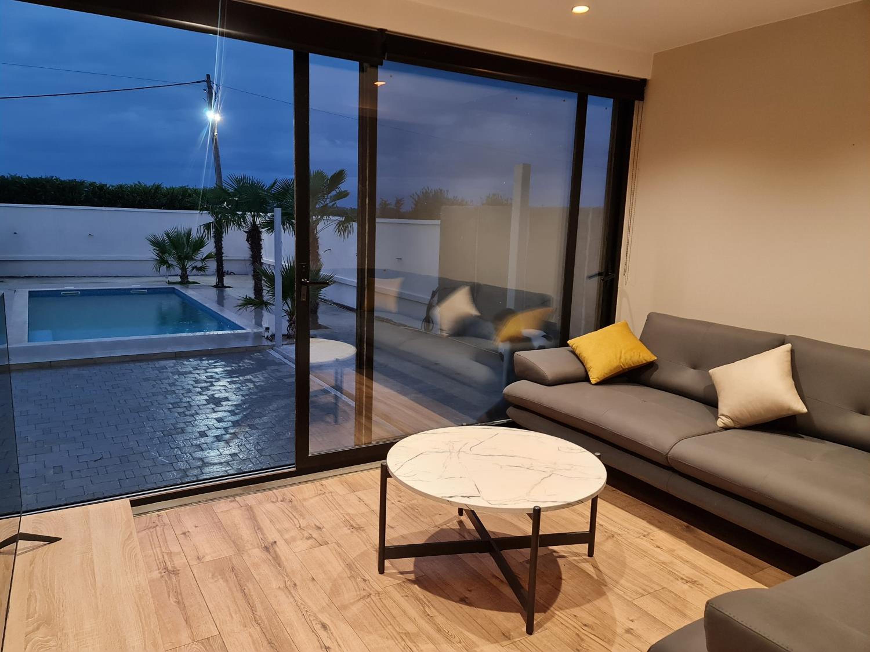 Isea Wood Villa