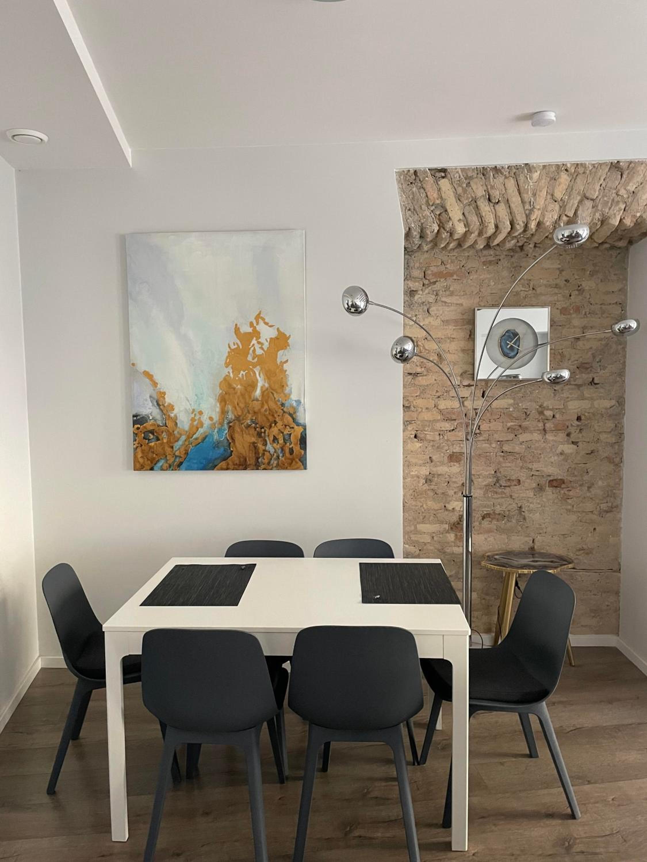 Uzupis Deluxe Retreat in Old Town Vilnius view 2