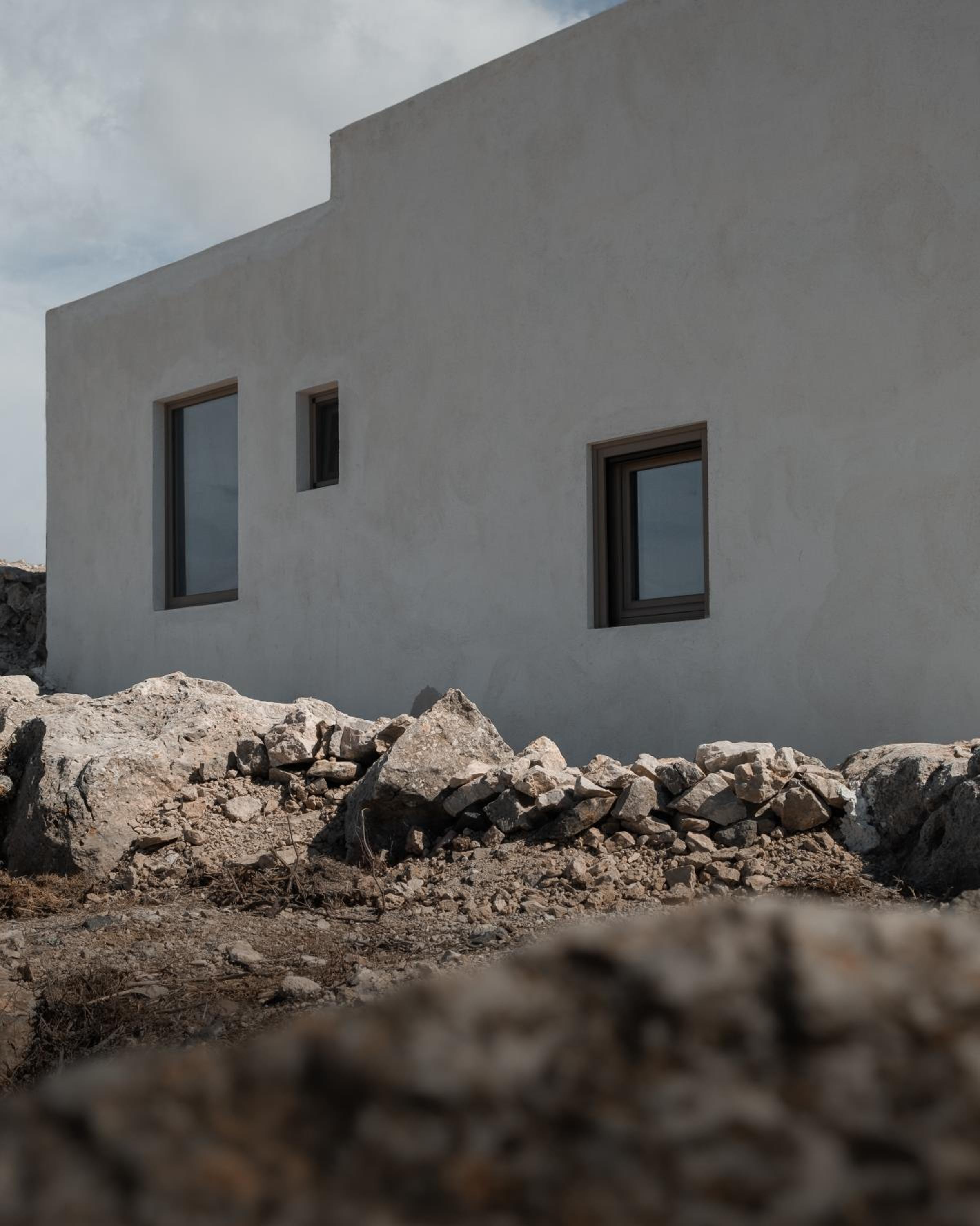 Santorini Sky, The Lodge