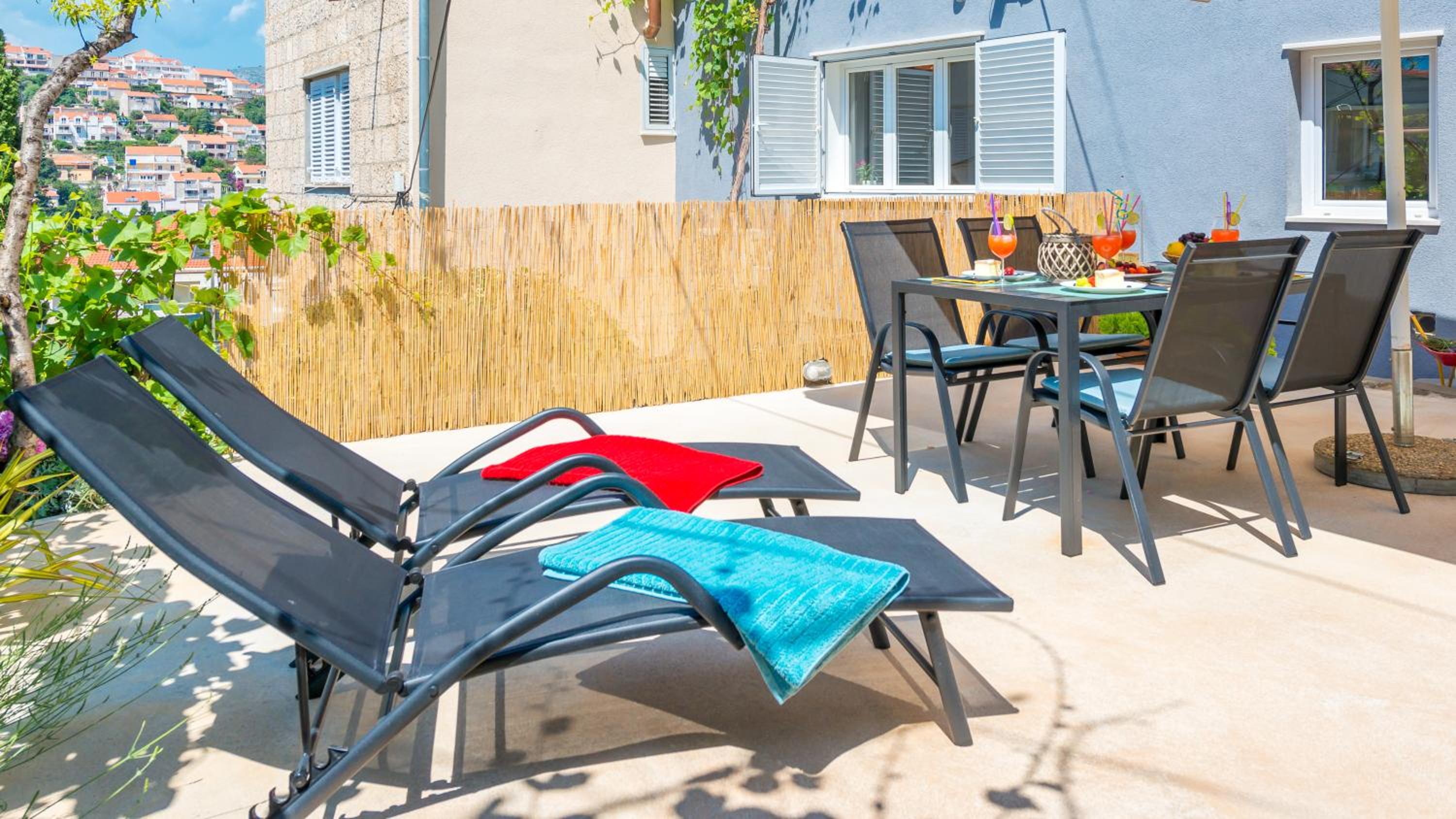 Petka Hill Apartments