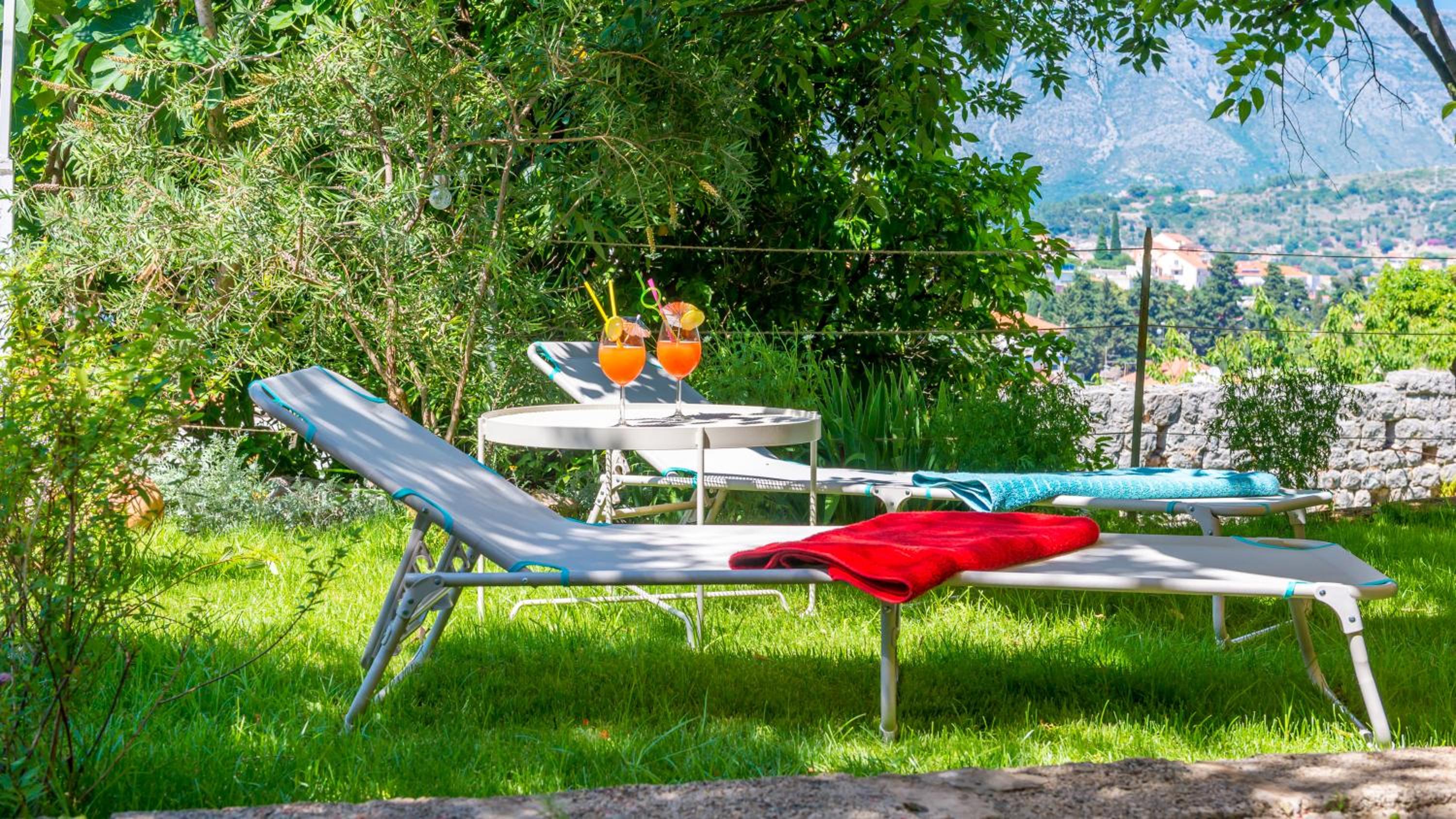 Petka Hill Apartments