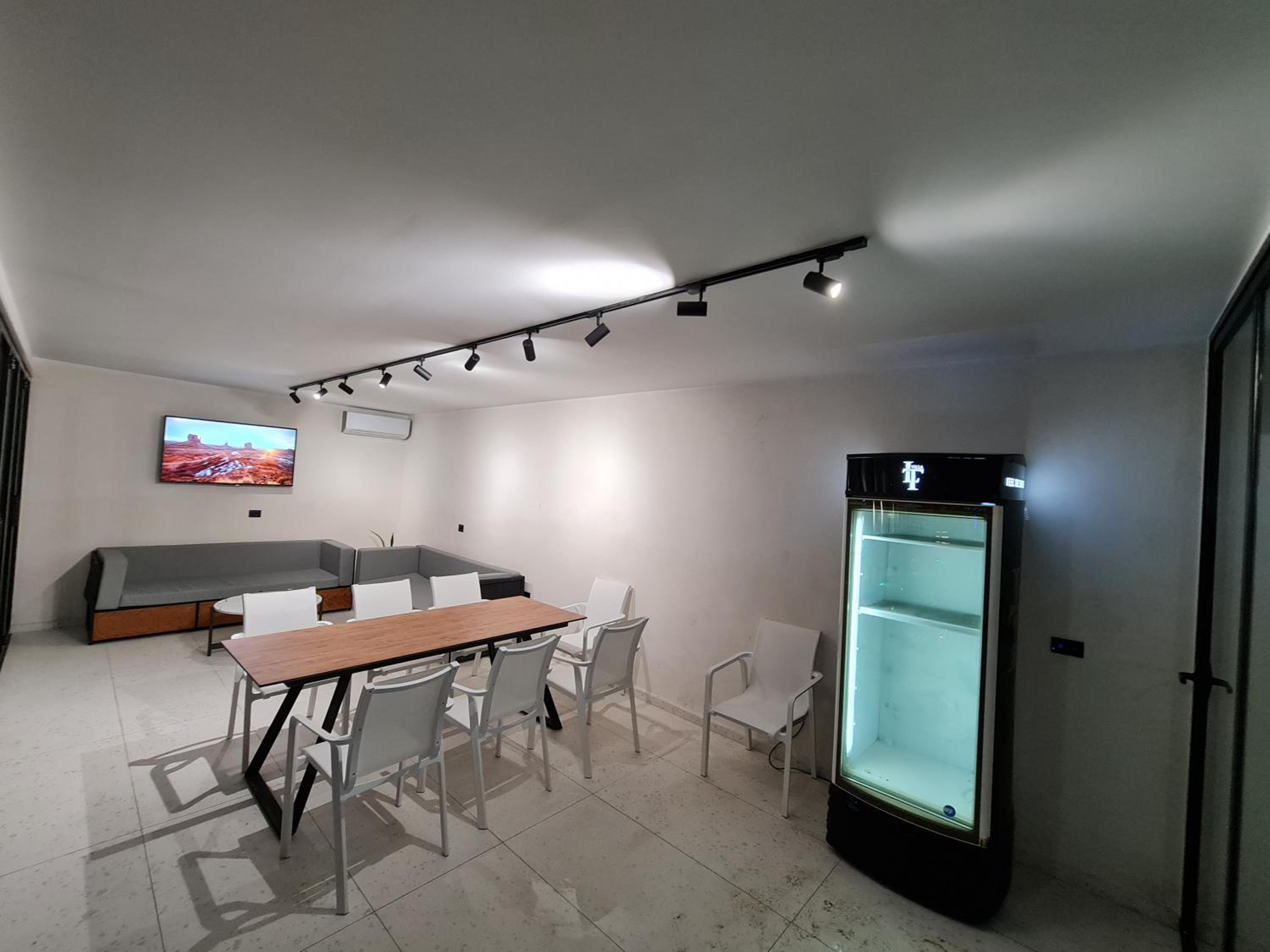 LT Luxury Villa