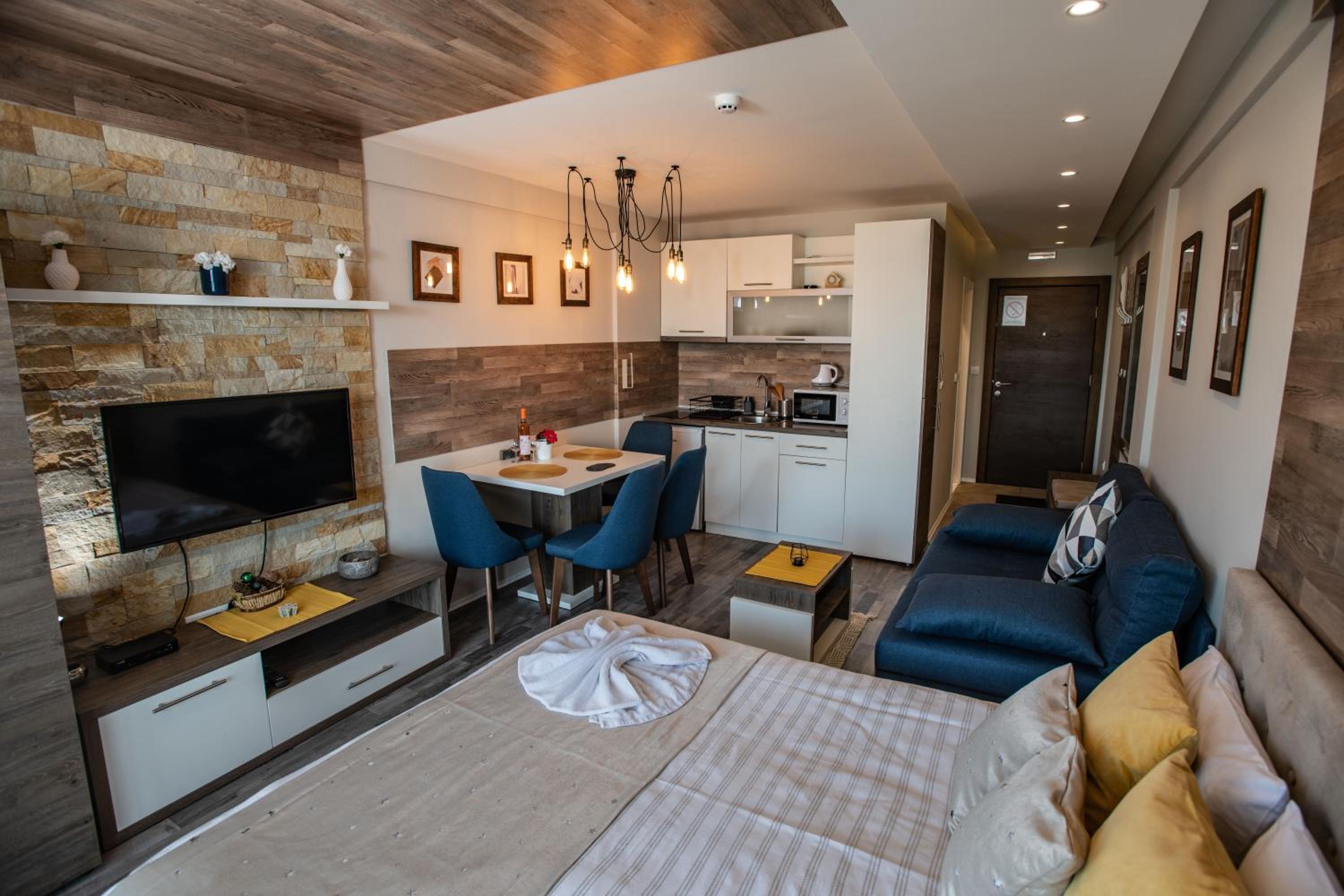 DeltaLux apartmani Milmari Kopaonik view 2