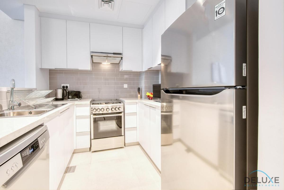 Fresh 2BR at Mudon Views 4 Dubailand by Deluxe Holiday Homes