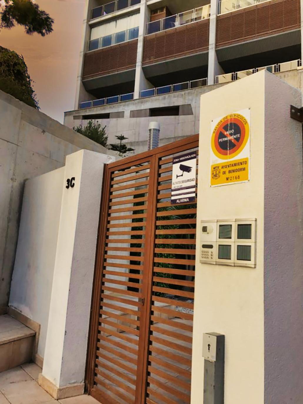Beautiful Apartment near Beach with Panoramic Sea-view view 2