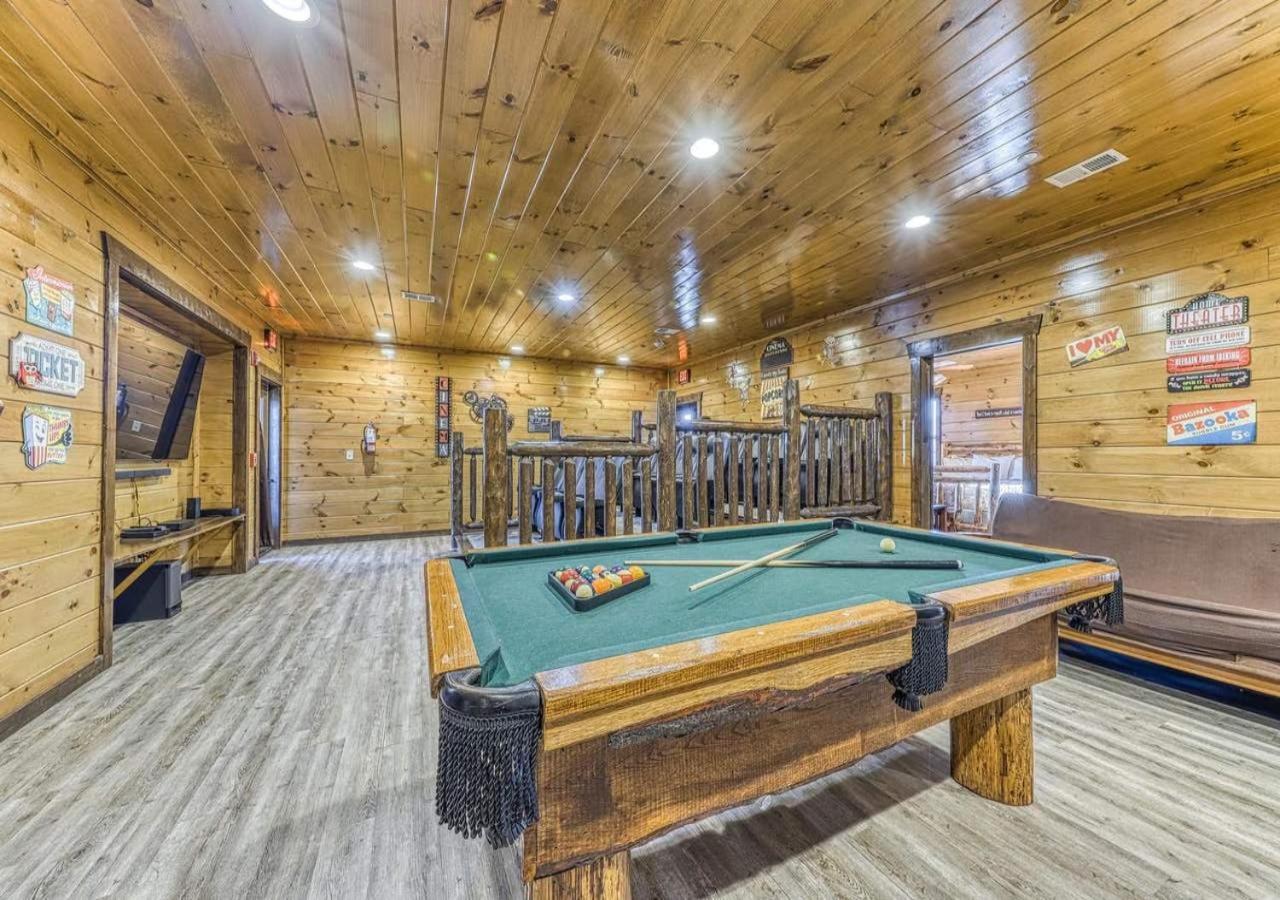 Mountain Splash Lodge - Pigeon Forge, TN view 2