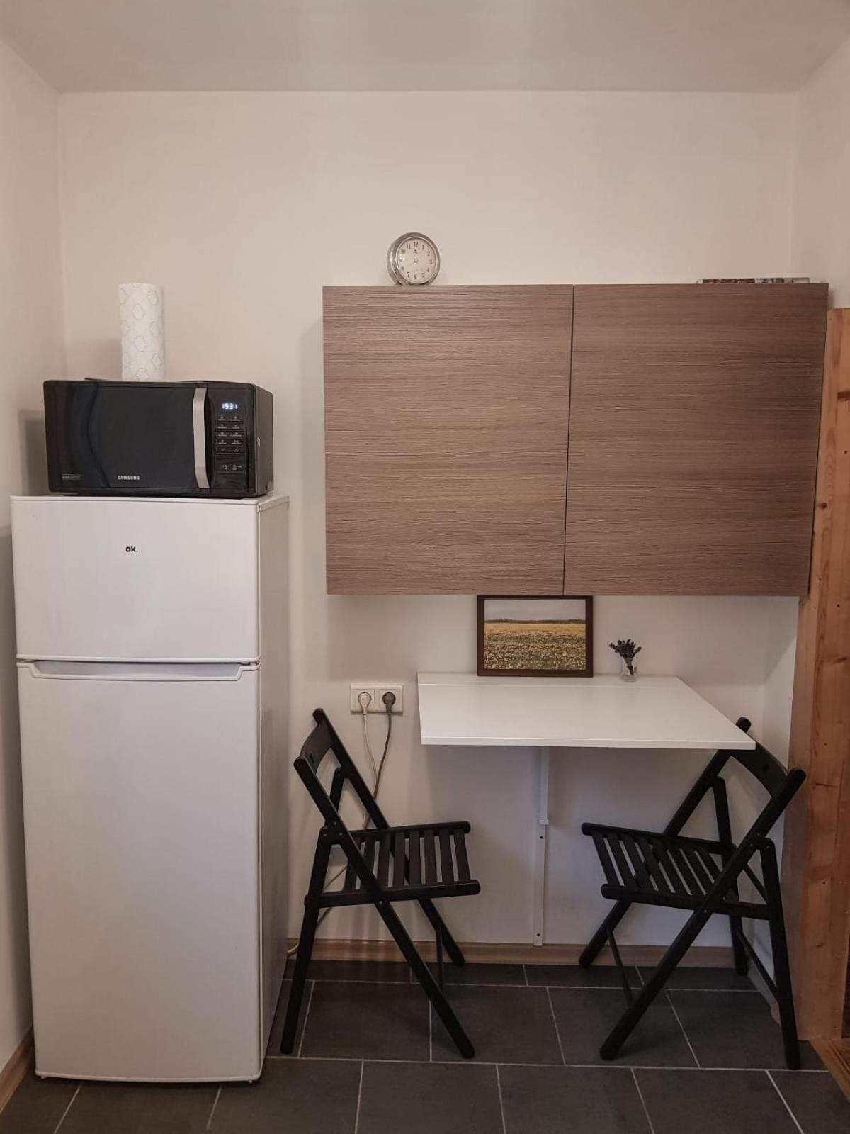 Jolantas apartment near the airport view 2