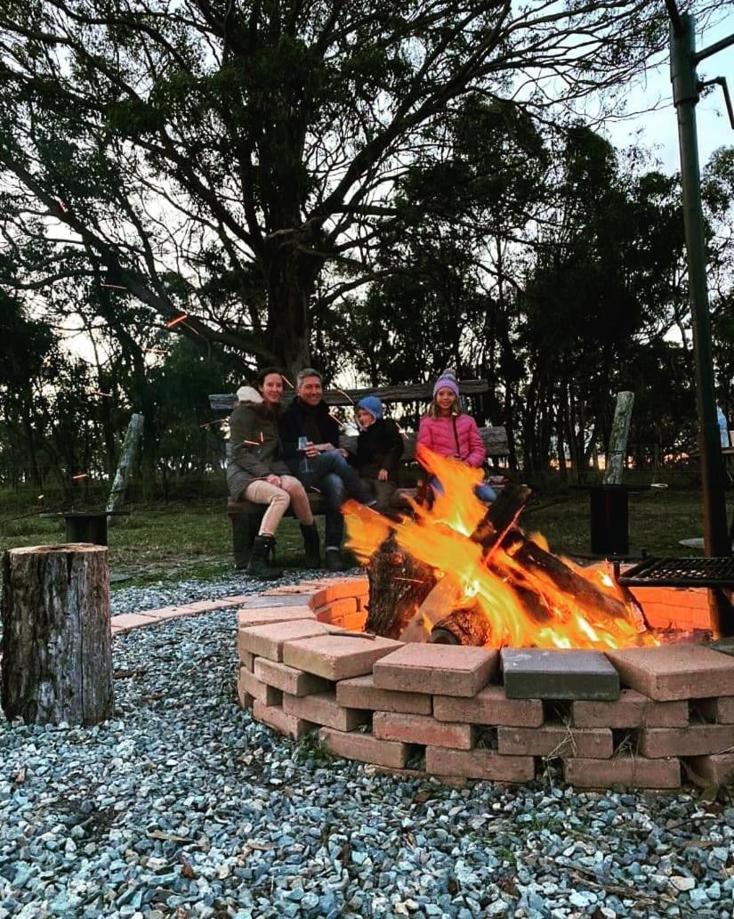 Straw House Farm - STANTHORPE