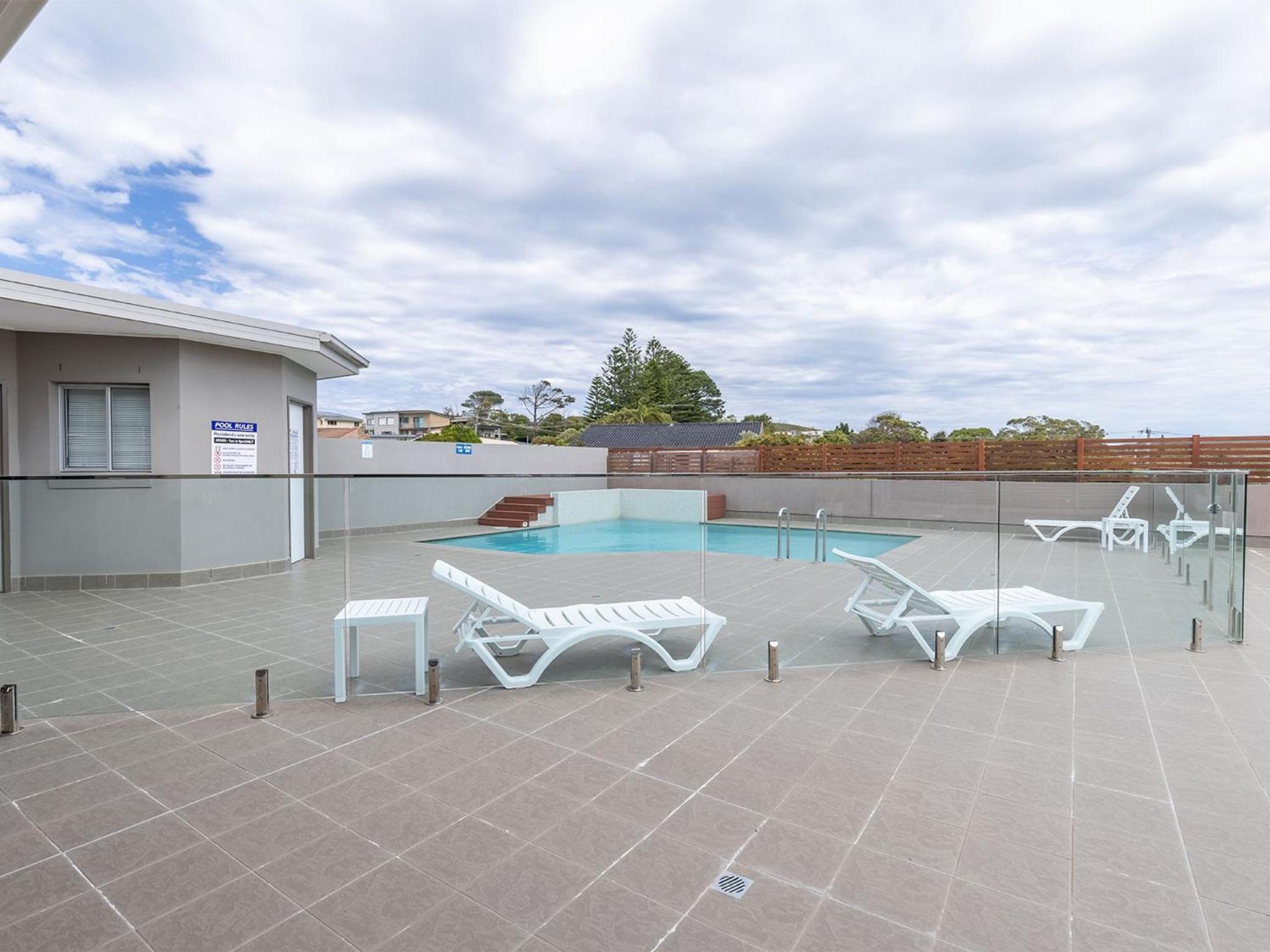 Footprints 1, 6-10 Market Street - Surfside Apartments