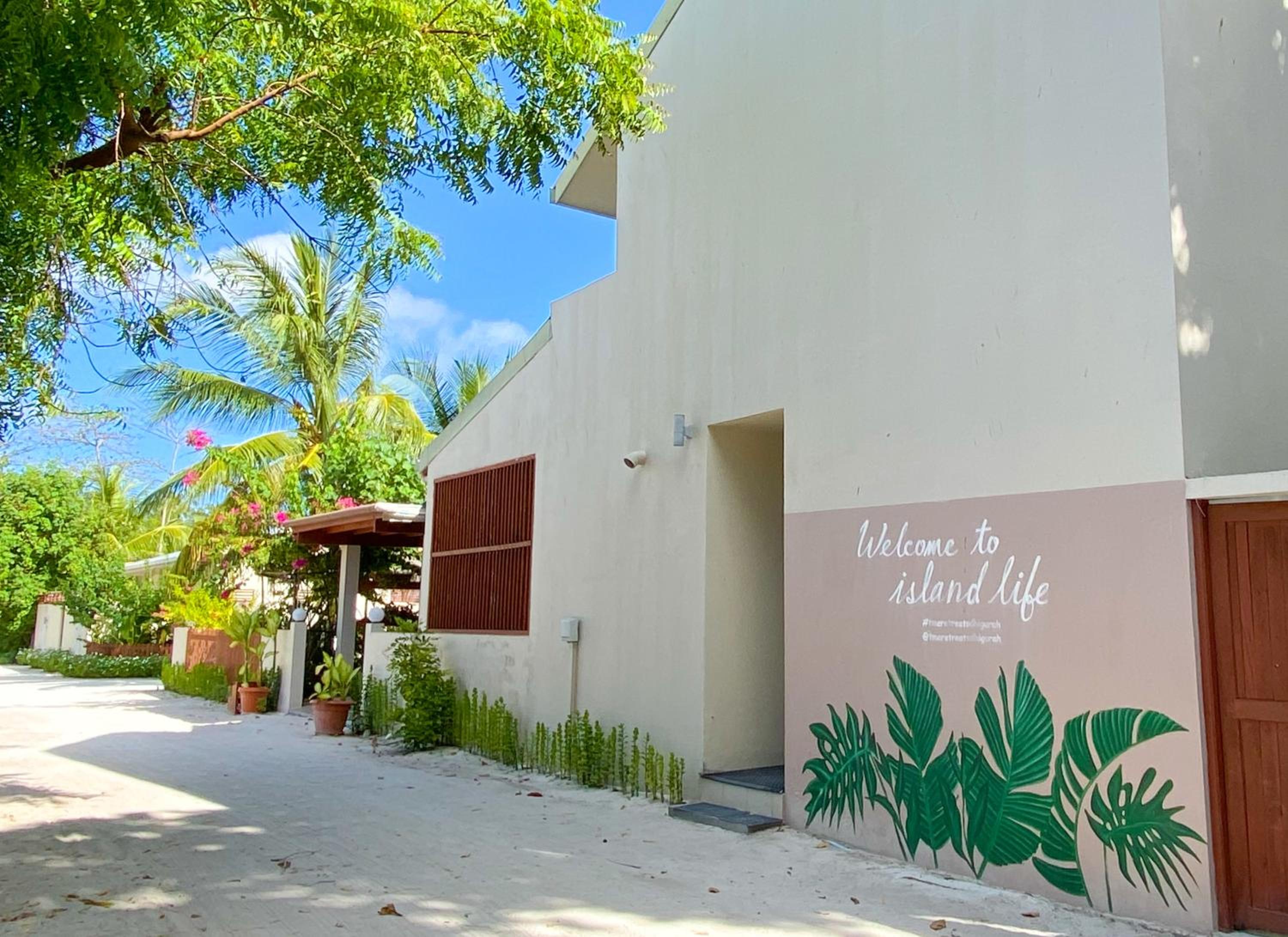 TME Retreats Dhigurah
