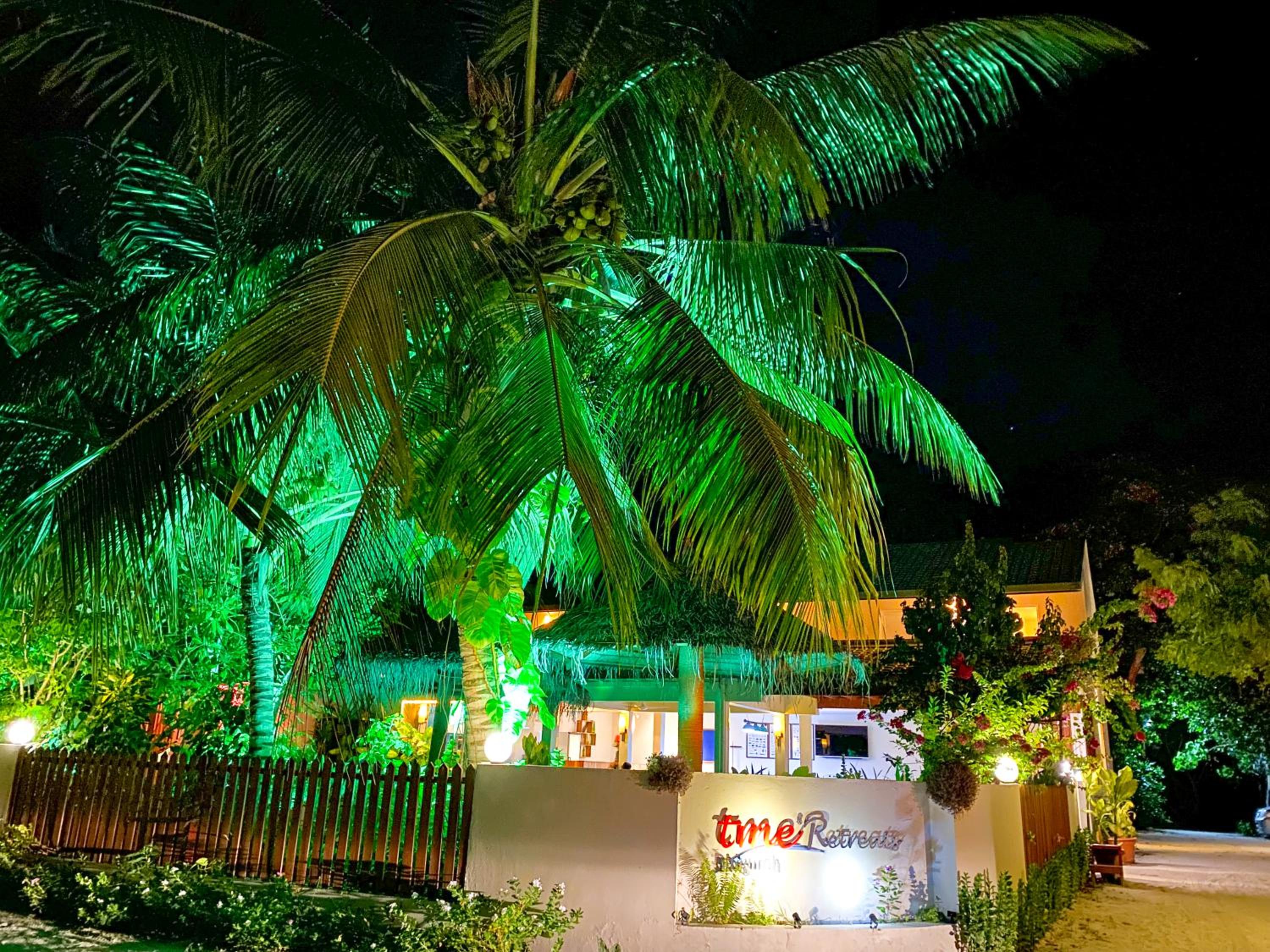 TME Retreats Dhigurah