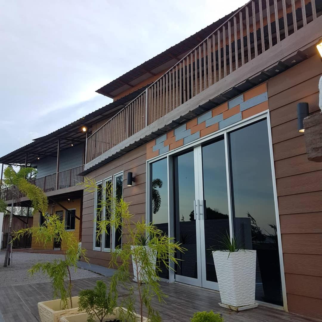 The Retreat Tanjung Jara photo 1