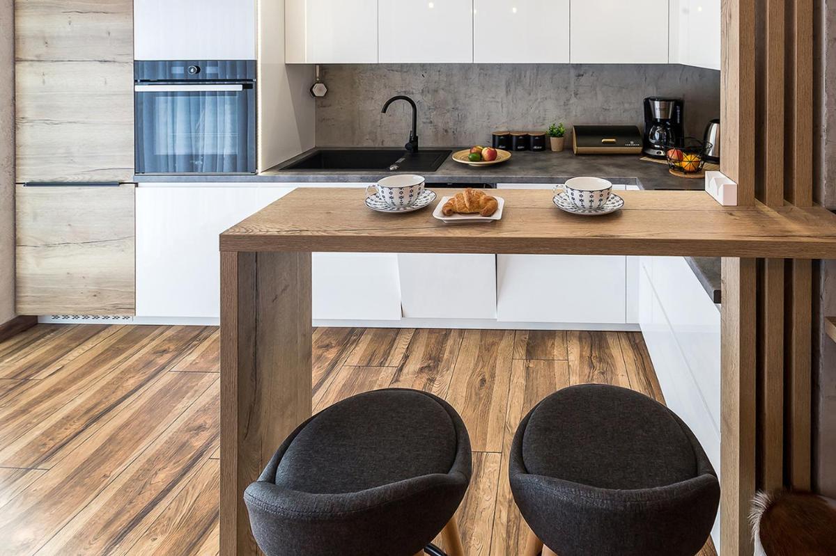 SPA Apartament Jenny Ski&Fun&Bike Szkolna ładowarka E-bike piękny widok na Skrzyczne i skocznię "Skalite" view 5