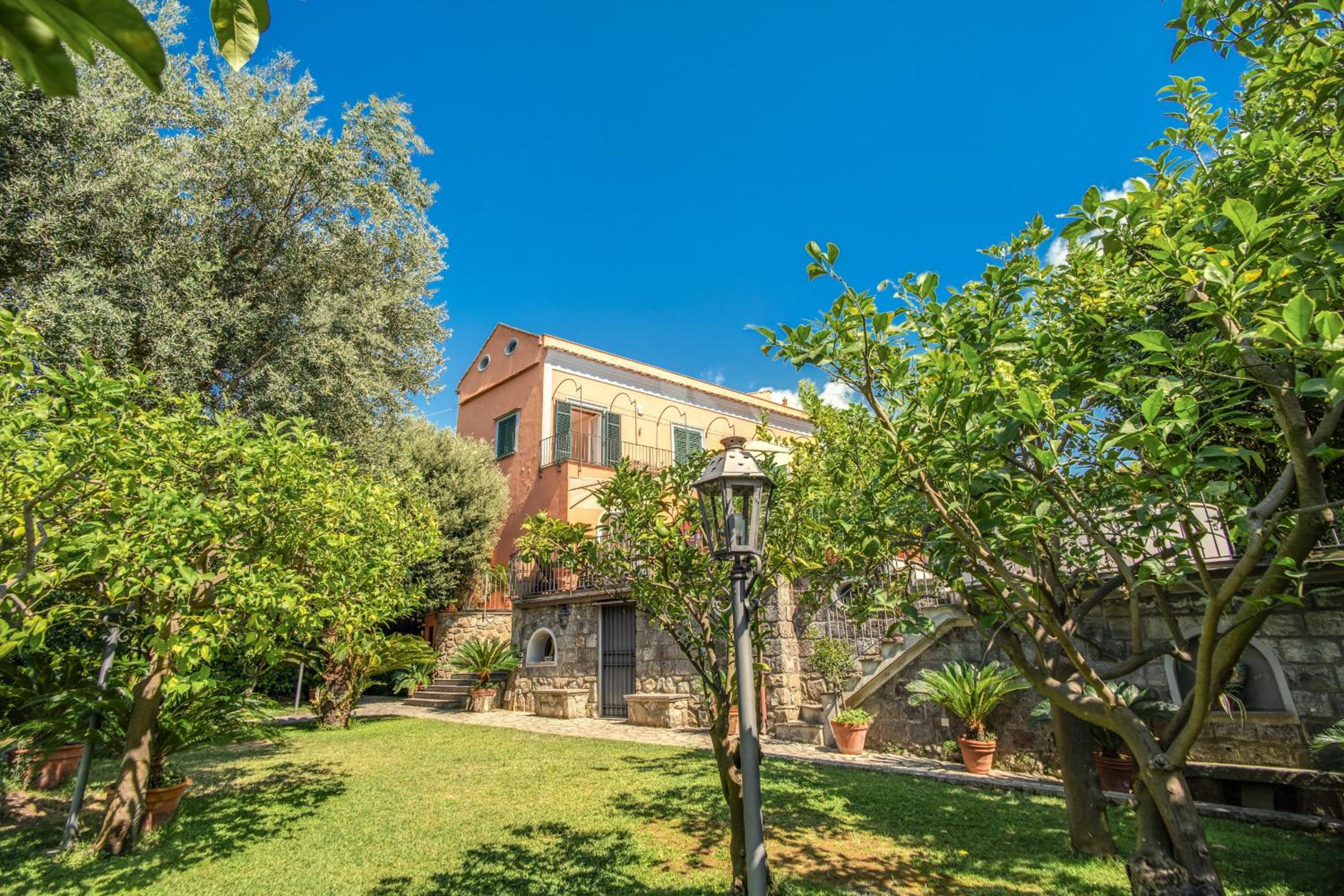 Villa Lucia by Feeling Italy view 2
