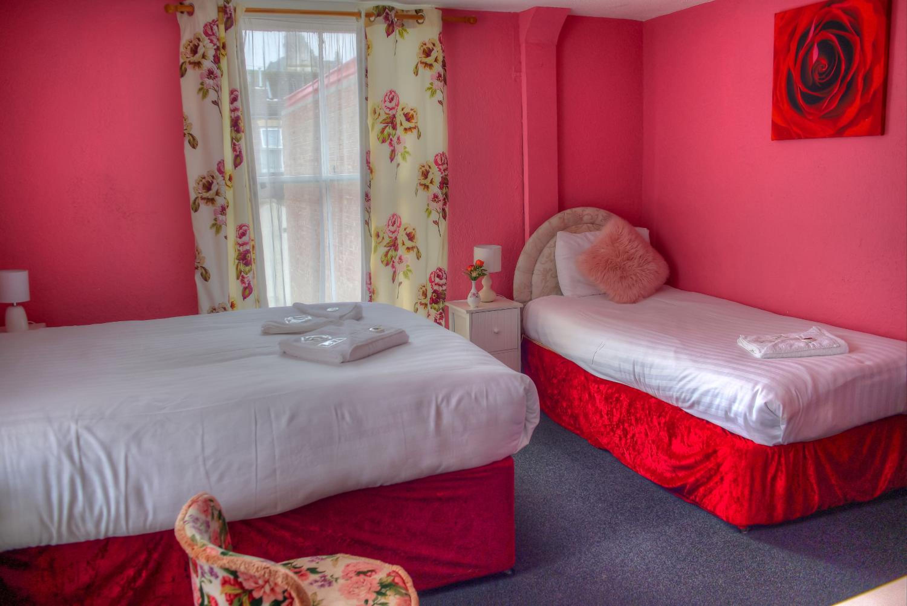 Great Yarmouth Vacations - Villa Rose - Property Image 5