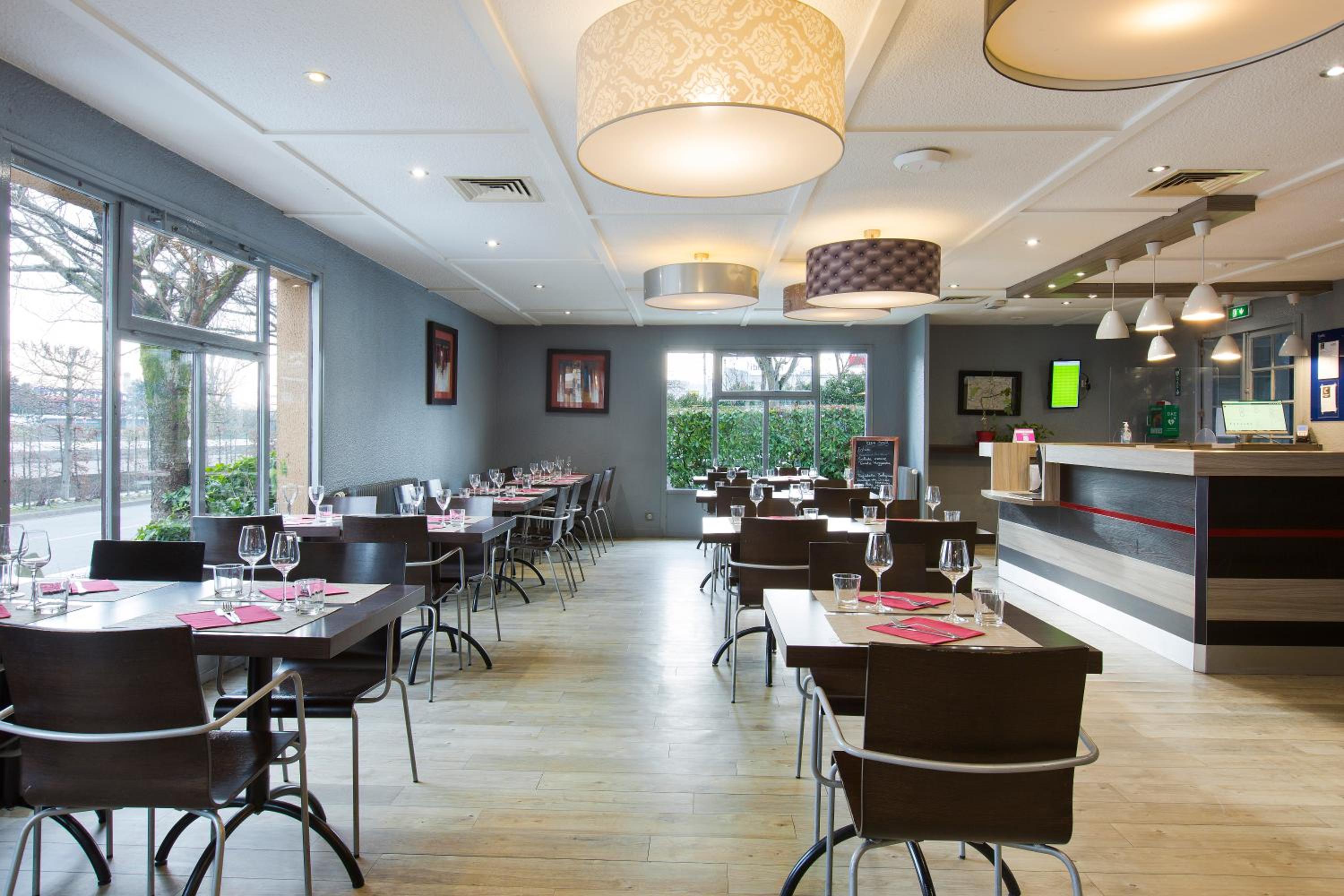 Rungis Vacations - Comfort Hotel ORLY-RUNGIS - Property Image 5