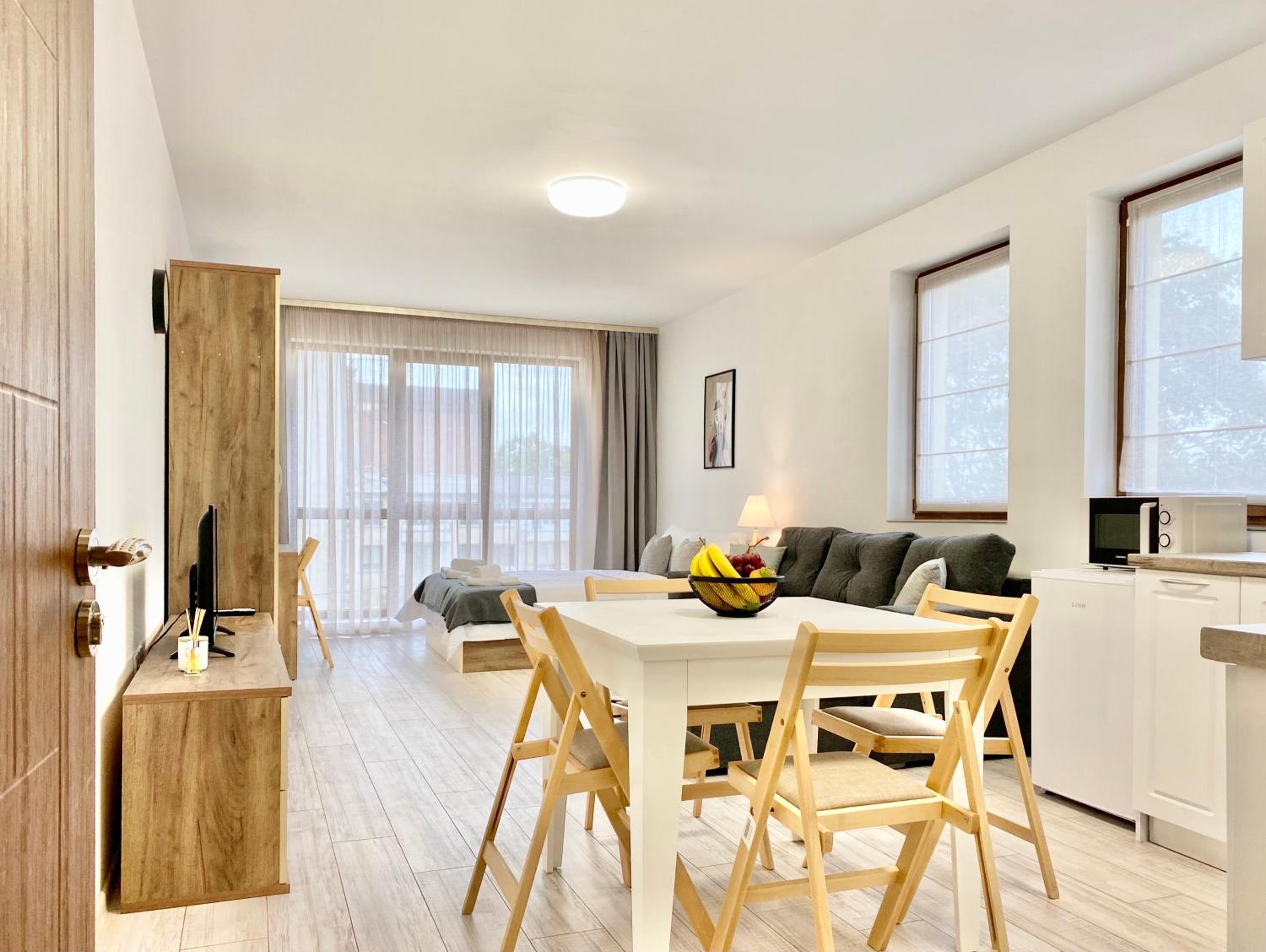 Modern Studio for 4 persons with Fast Wi-fi view 3