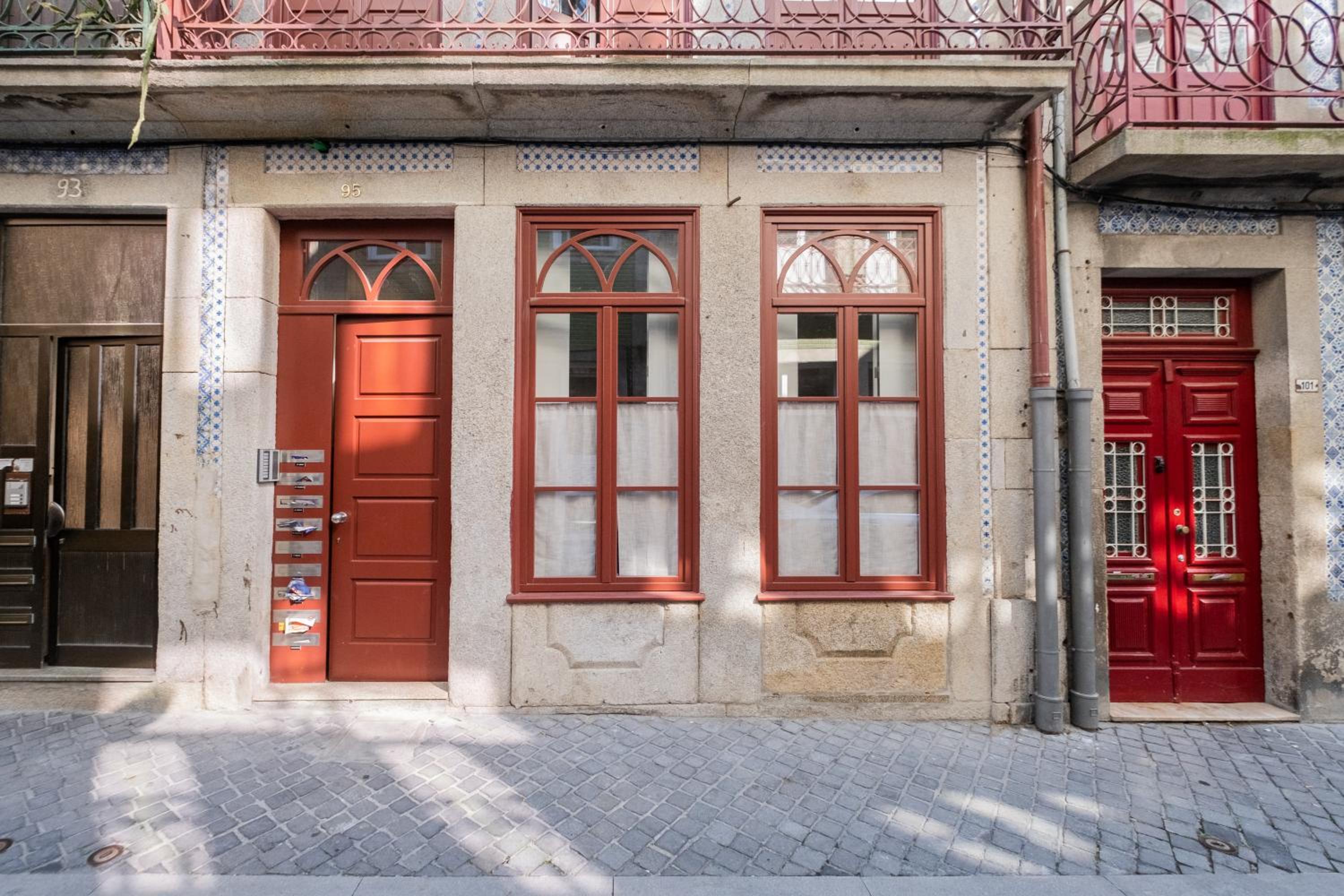 Oporto Shine