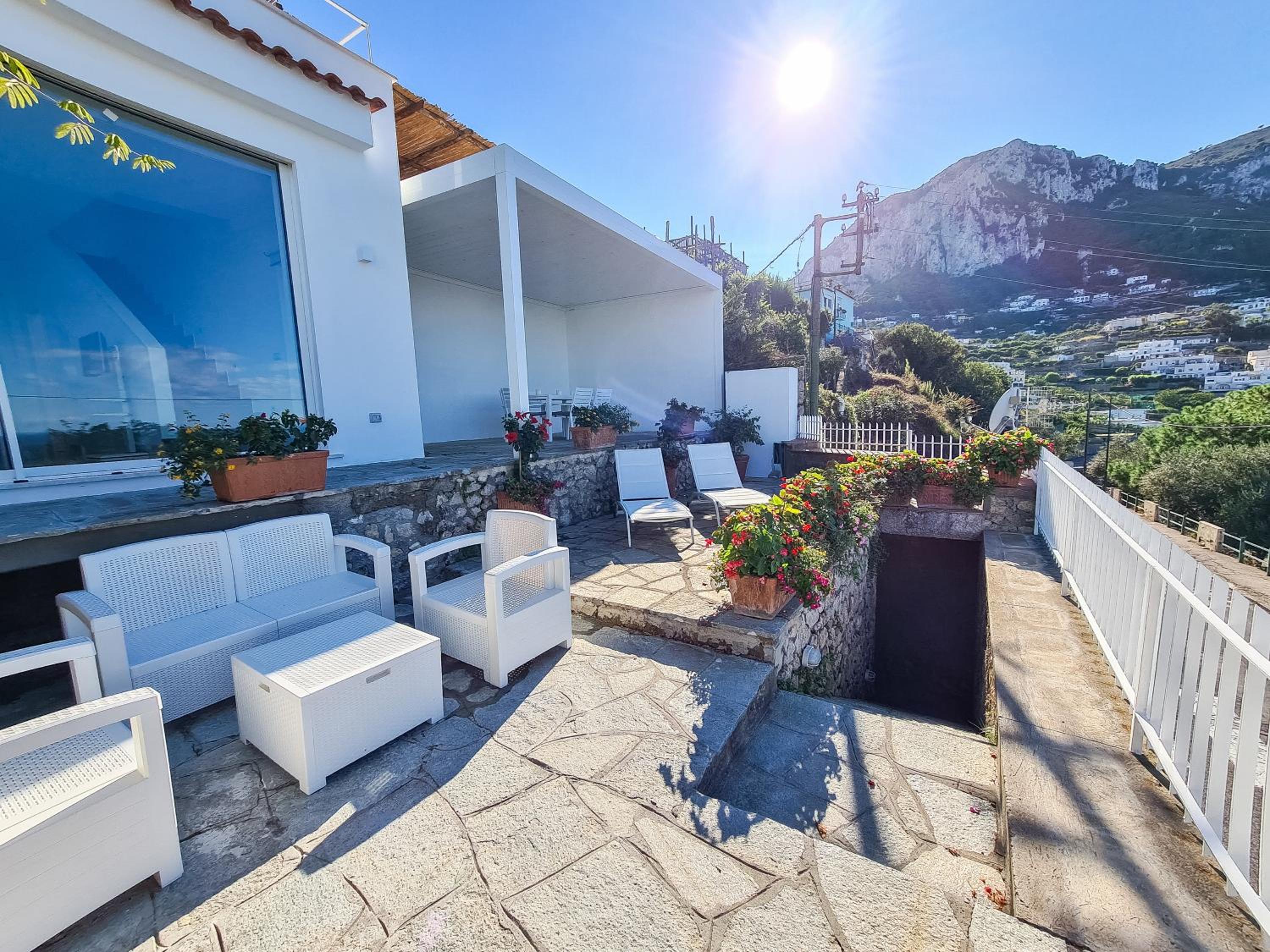 Casa Capri Me - main view