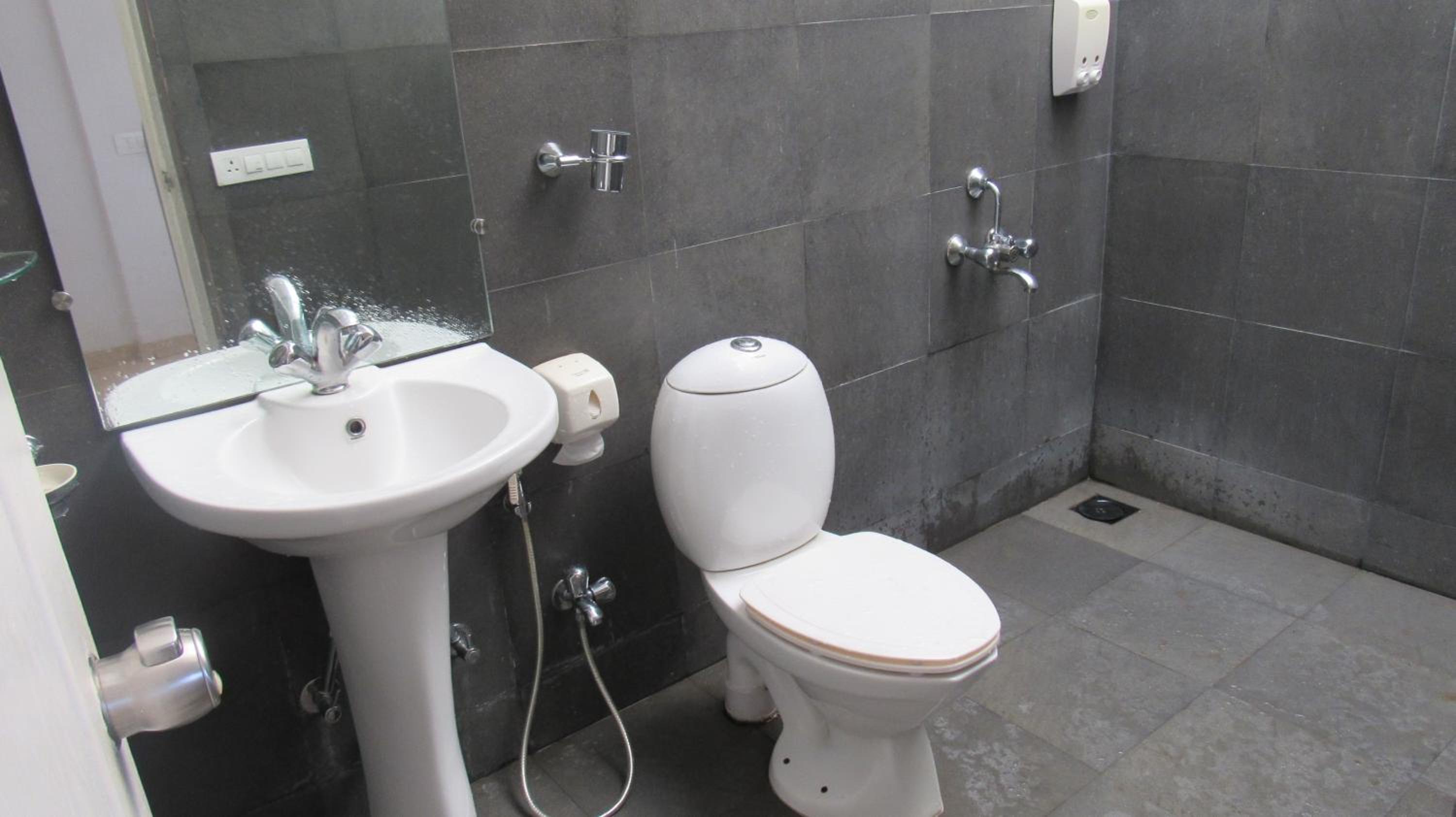 Photo 7