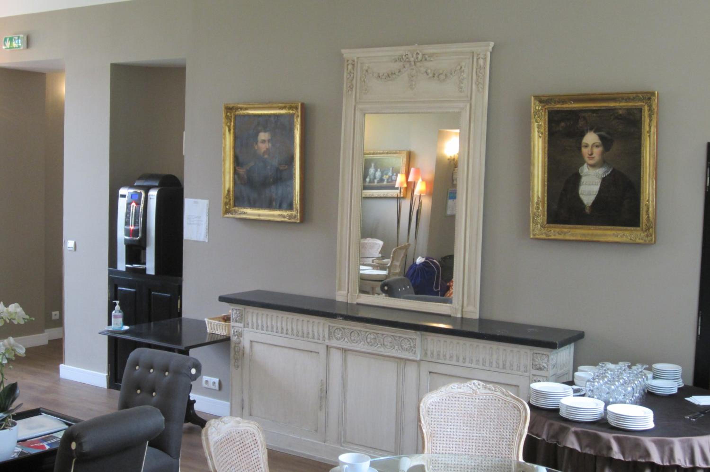Bourges Vacations - Chateau De Lazenay - Residence Hoteliere - Property Image 4