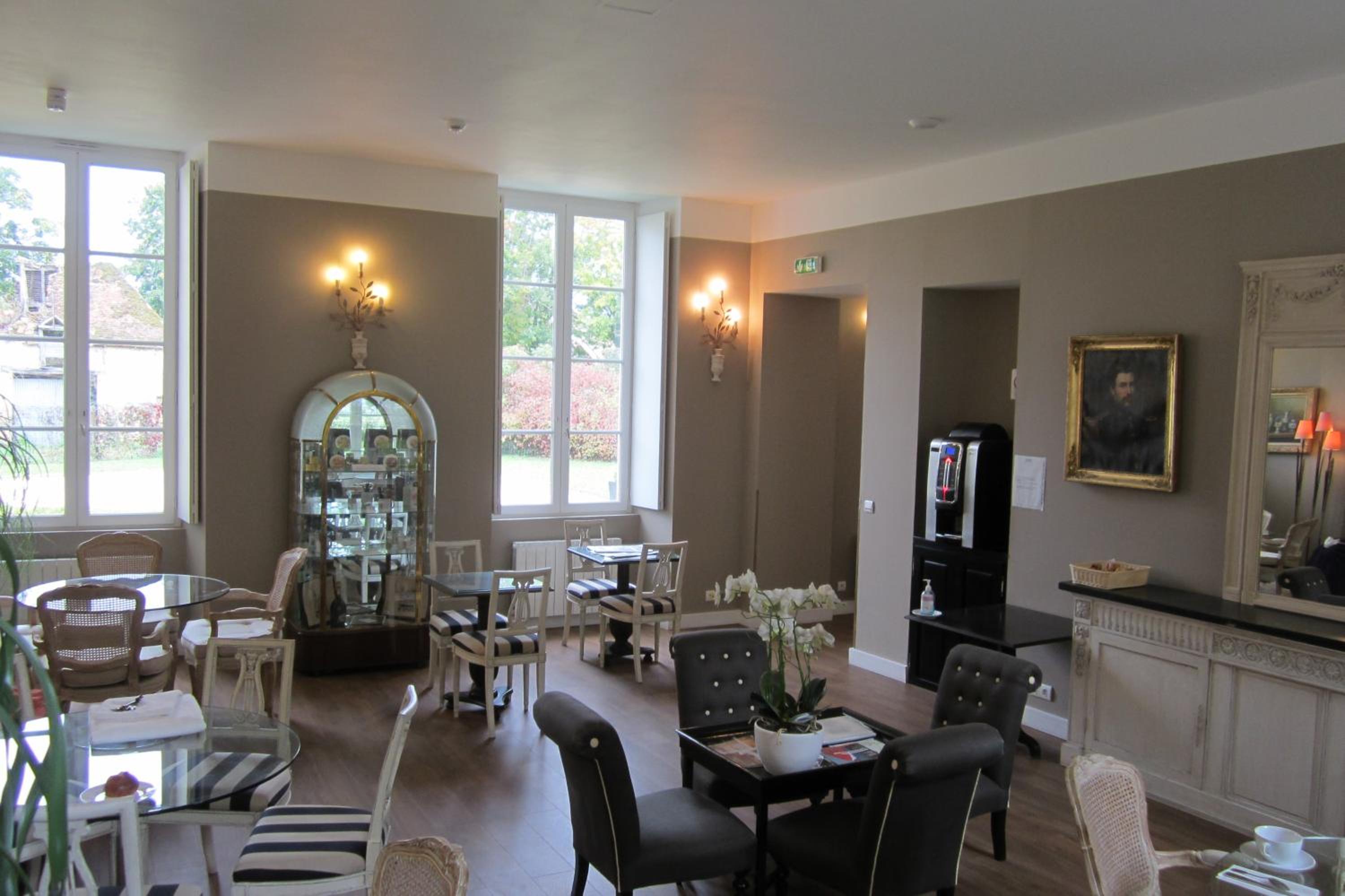 Bourges Vacations - Chateau De Lazenay - Residence Hoteliere - Property Image 1