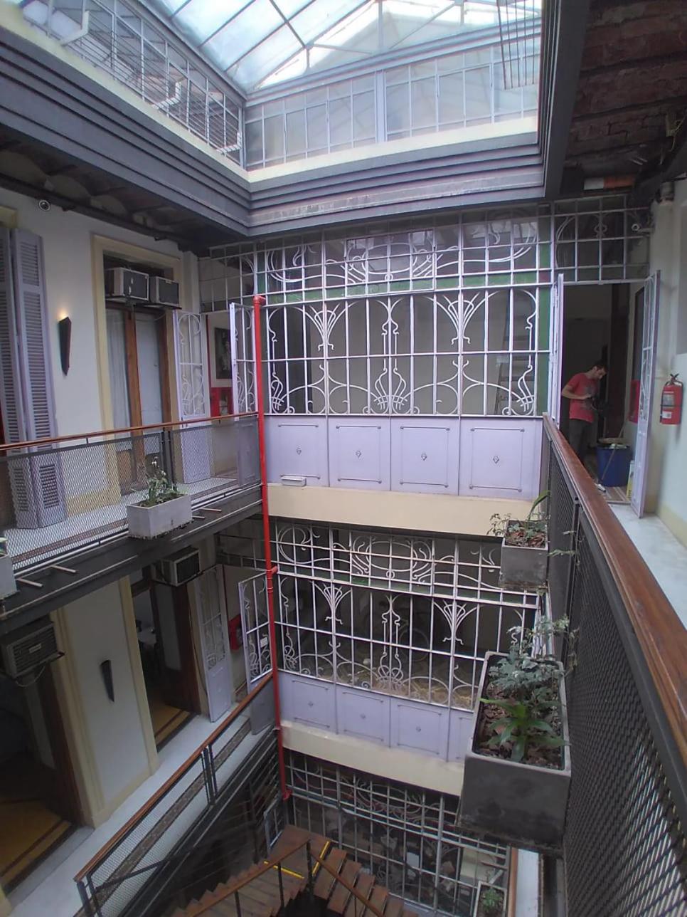 Parla Hostel