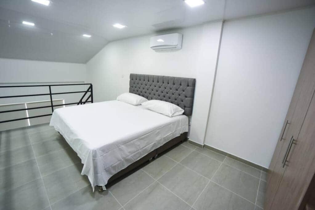302 Acogedor Loft en granada Dpx vista a la montaƱa