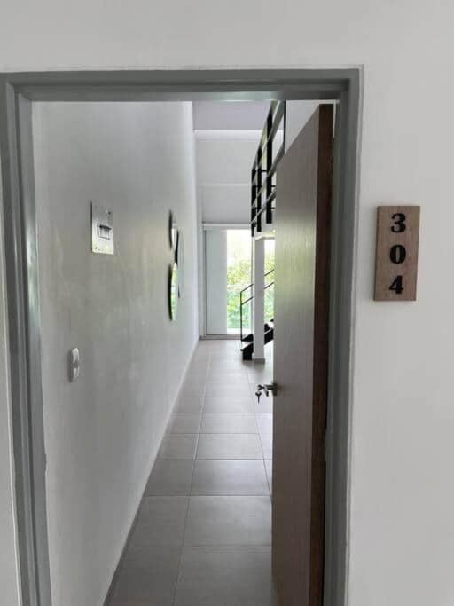 (304) Loft Remodelado y Equipado en Granada view 3