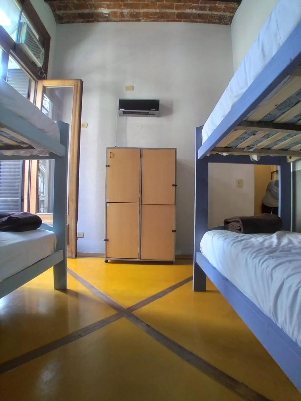 Parla Hostel