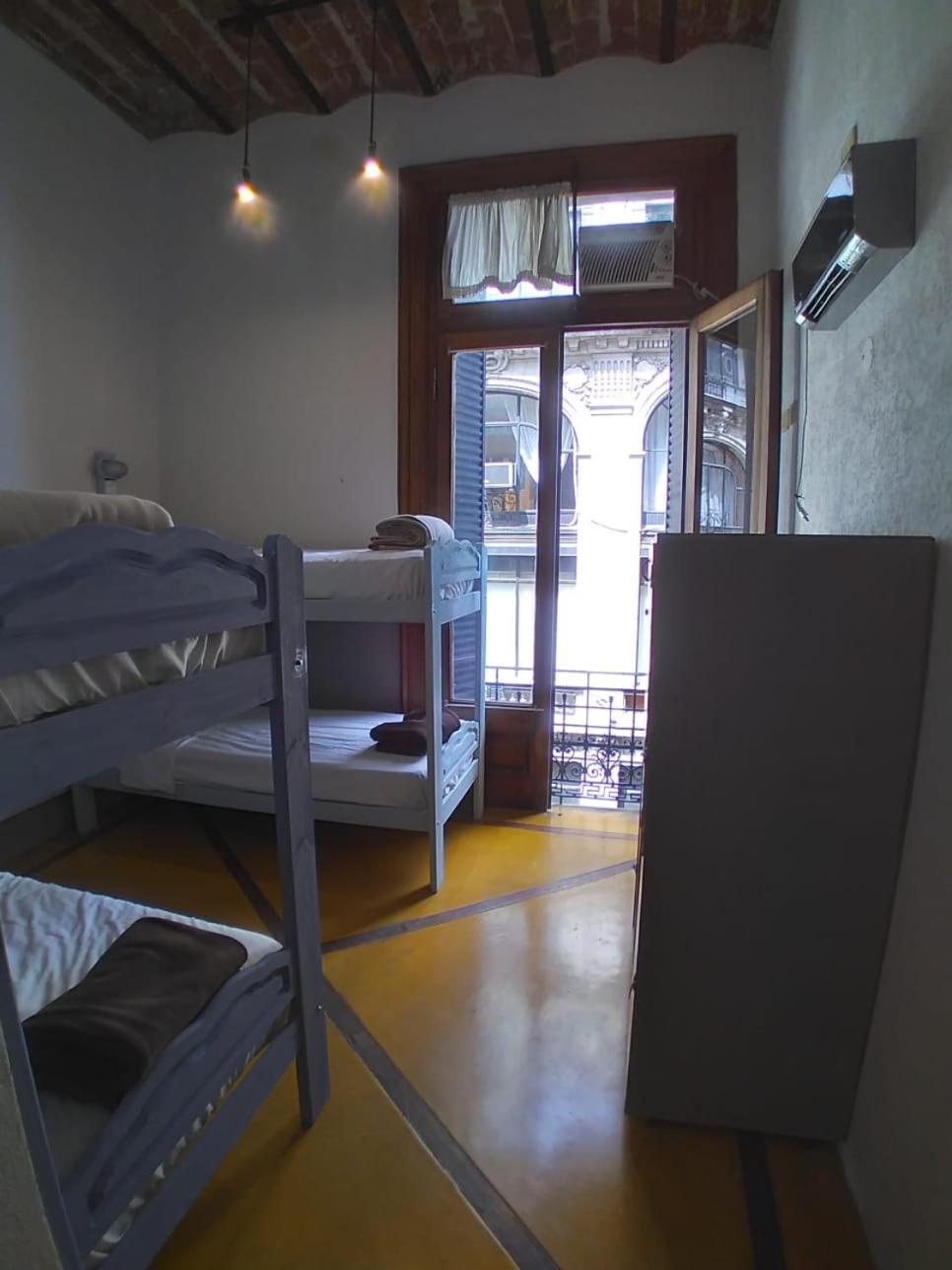 Parla Hostel