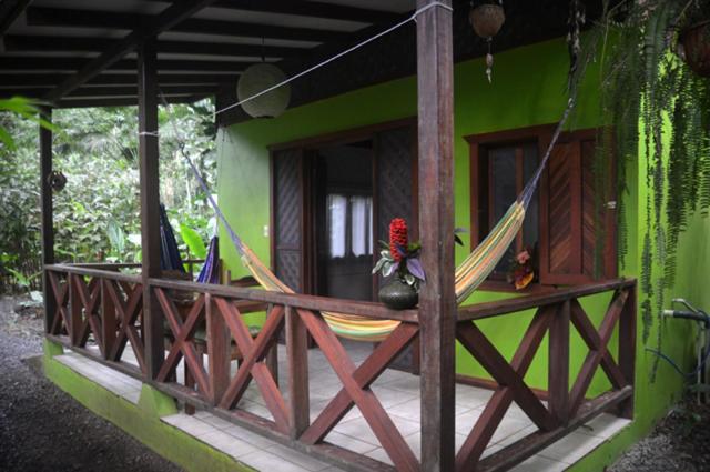 Pachamama Nueva River side Bungalows Punta Uva