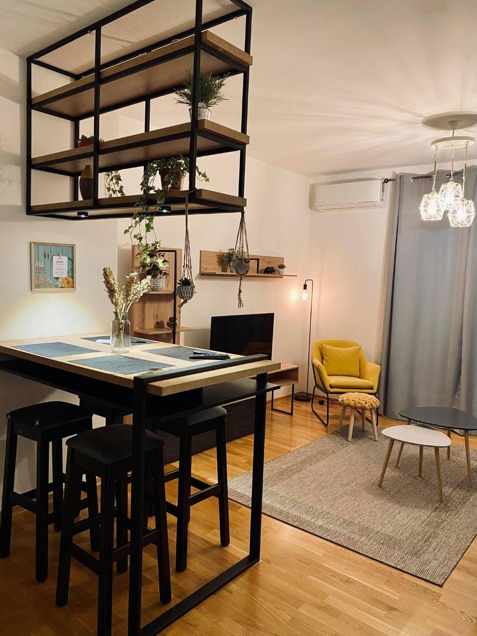 NEWTOWN APARTMENT