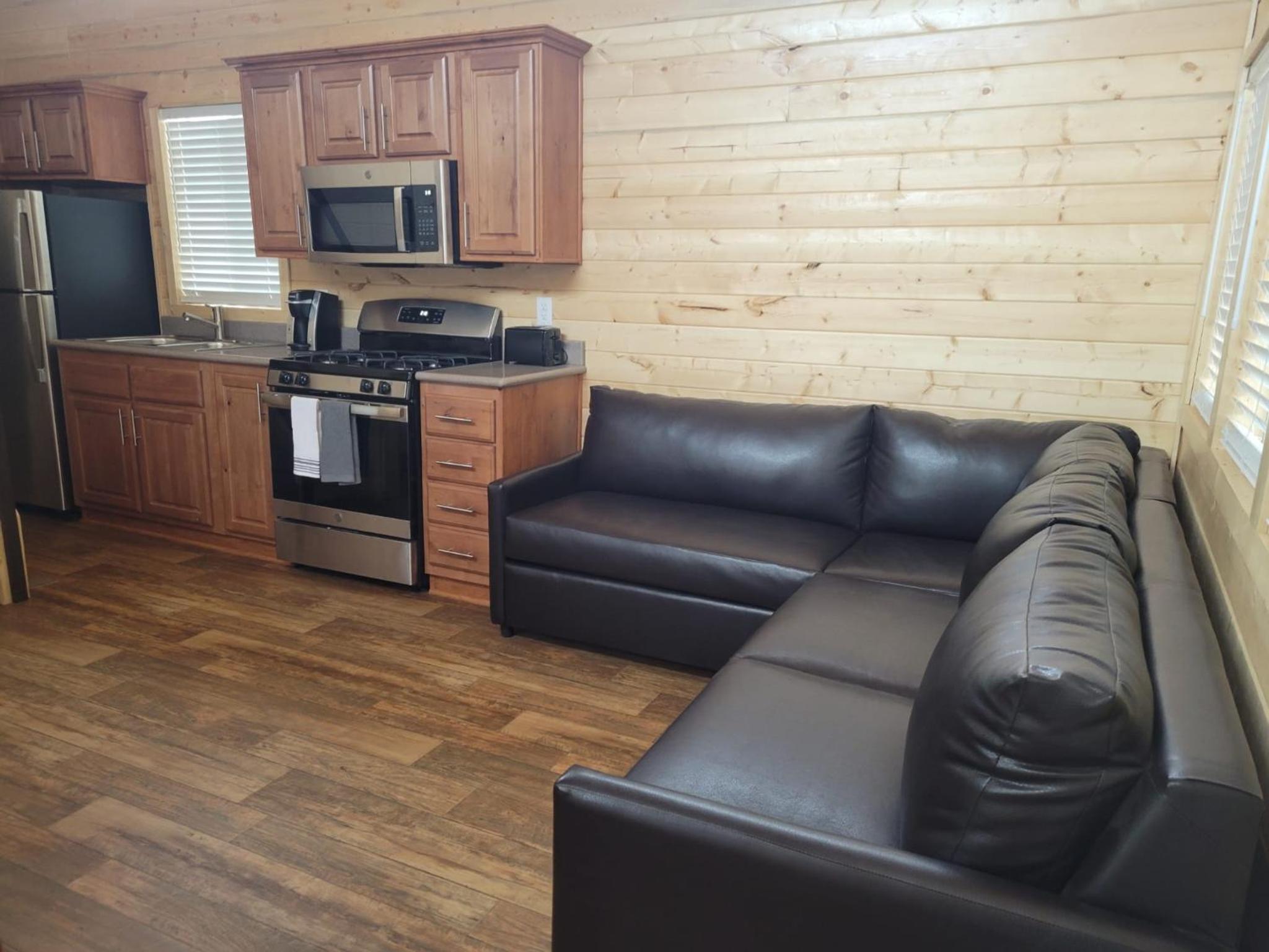 073 Tiny Home nr Grand Canyon South Rim Sleeps 8 view 3