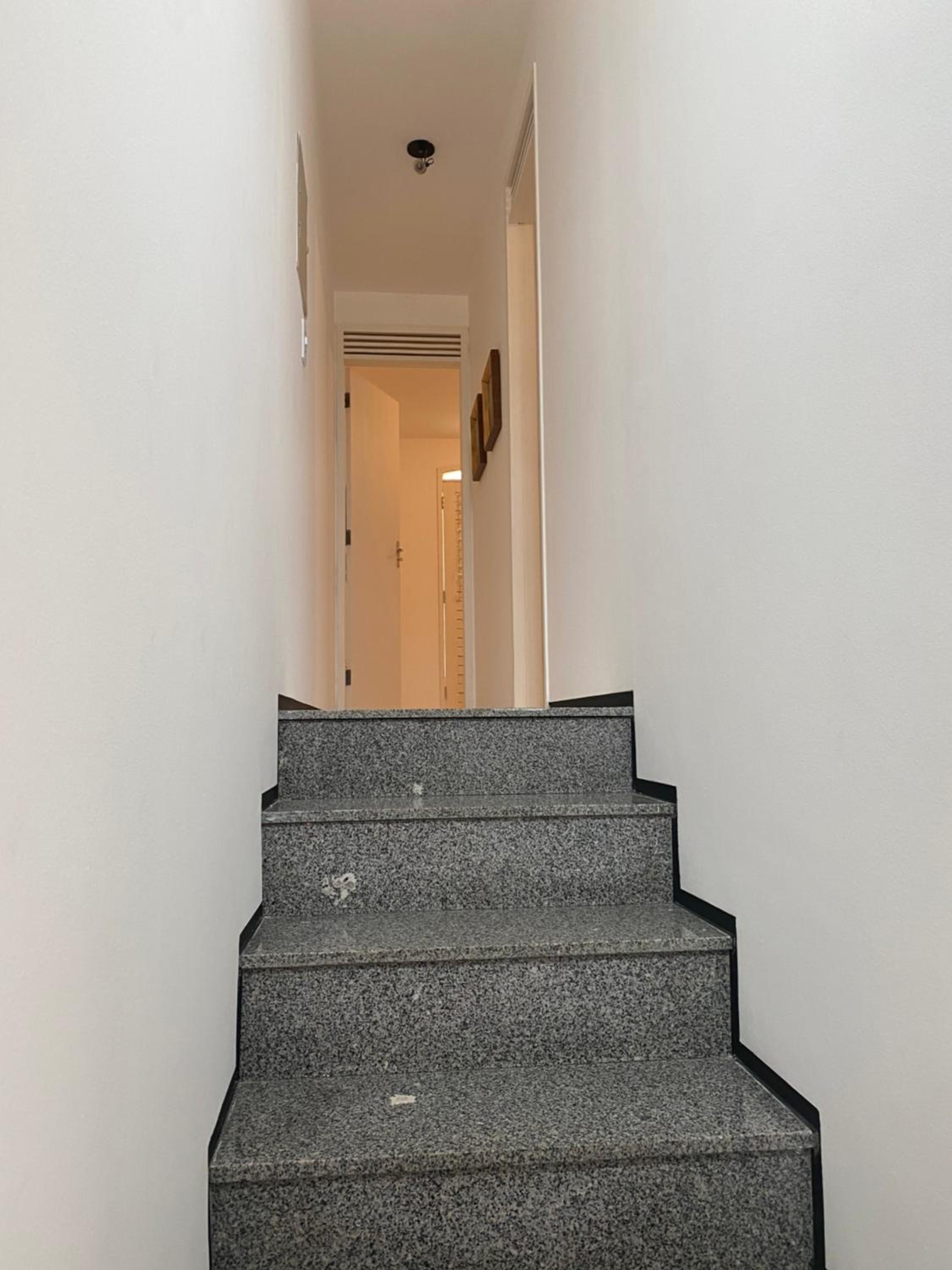 Casa em Condomínio 2 suítes casa 03