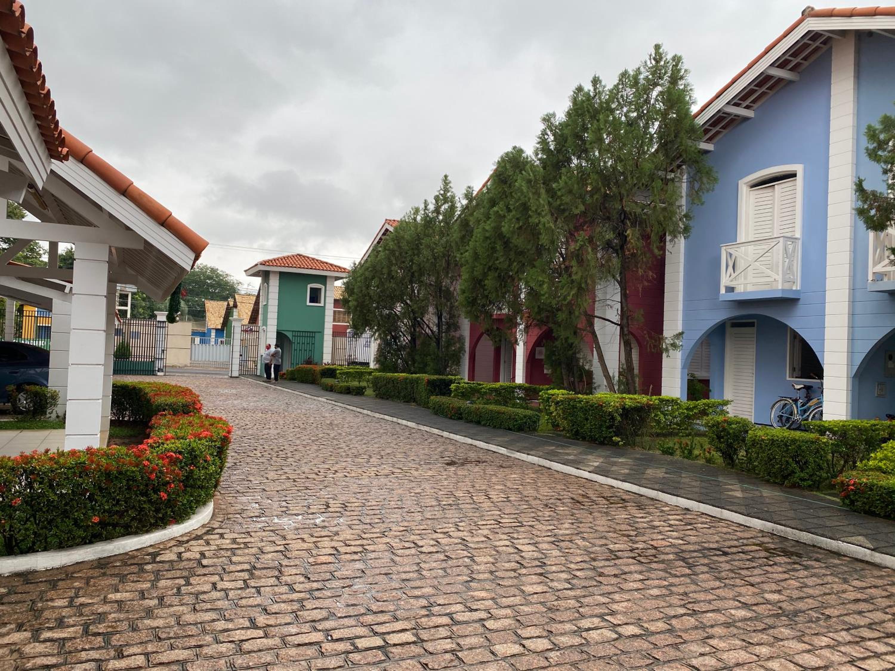 Casa em Condomínio 2 suítes casa 03