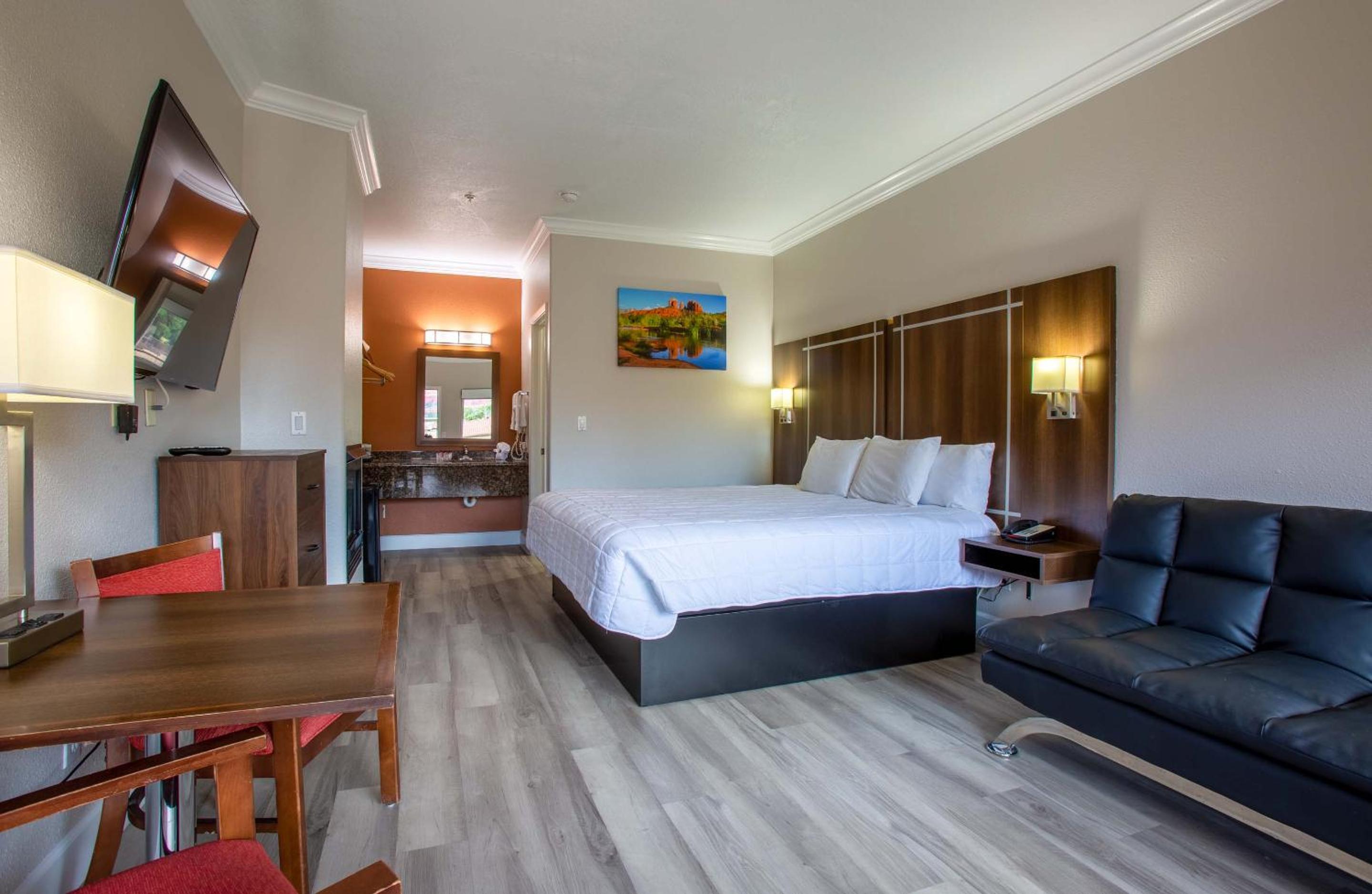 Sedona Vacations - Wildflower Inn at Bell Rock - Property Image 17